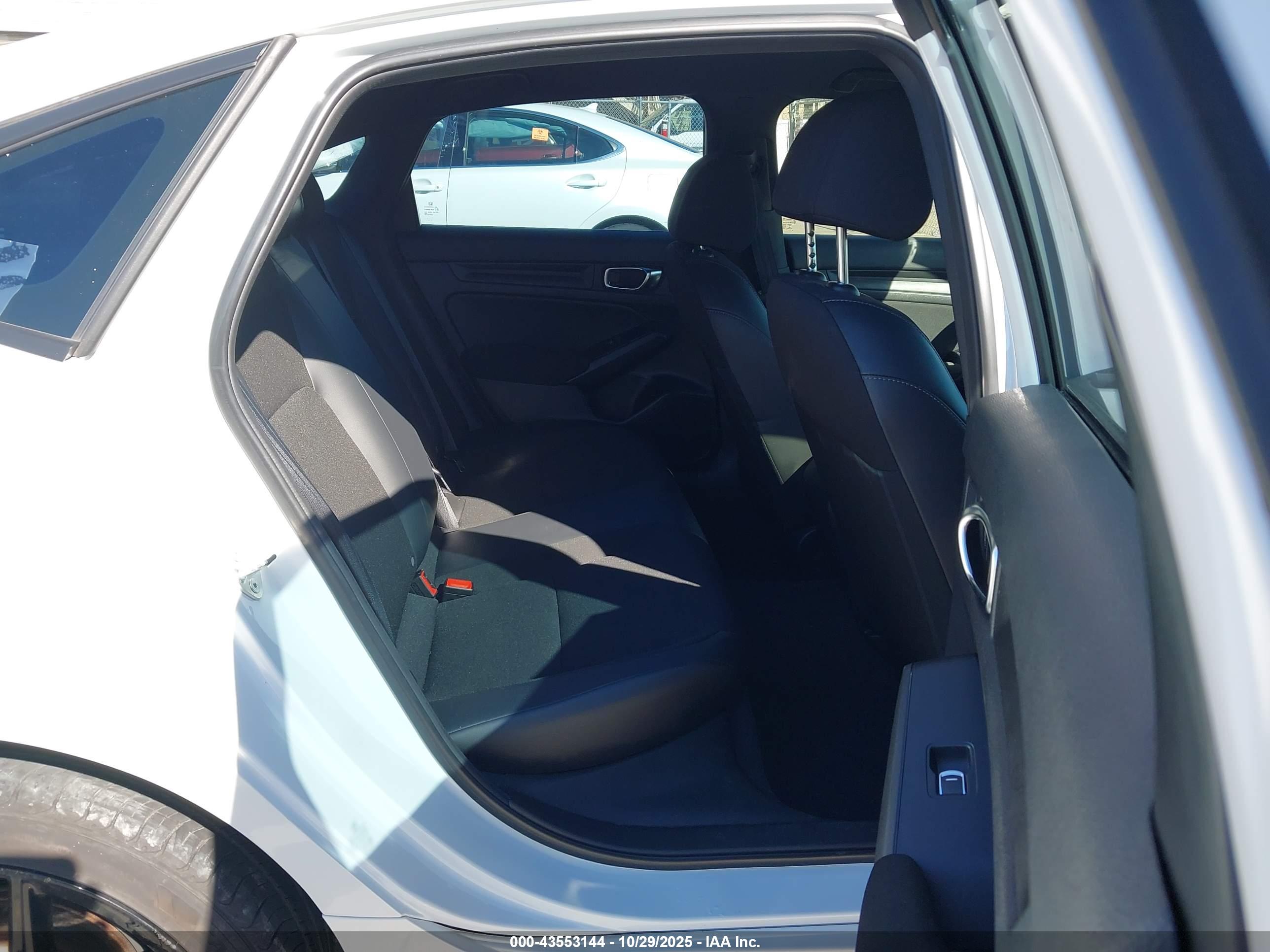 HONDA CIVIC image 8