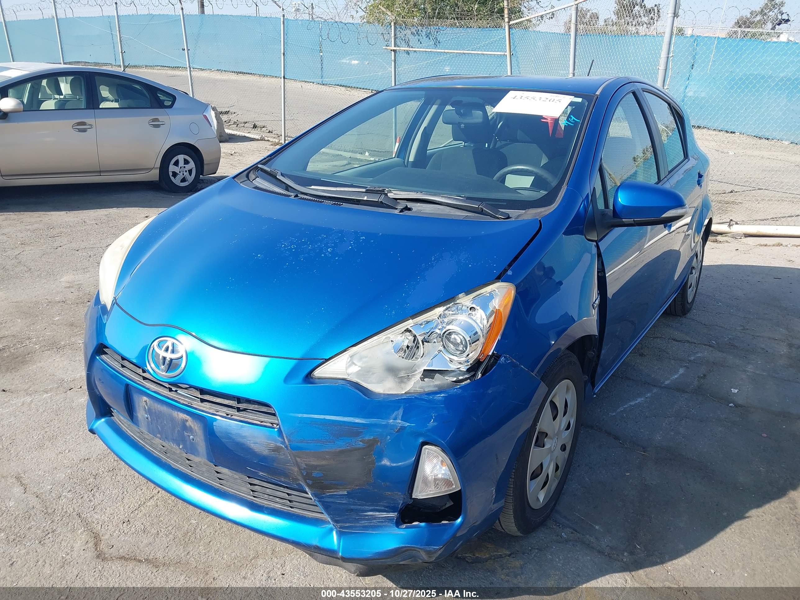 TOYOTA PRIUS image 2