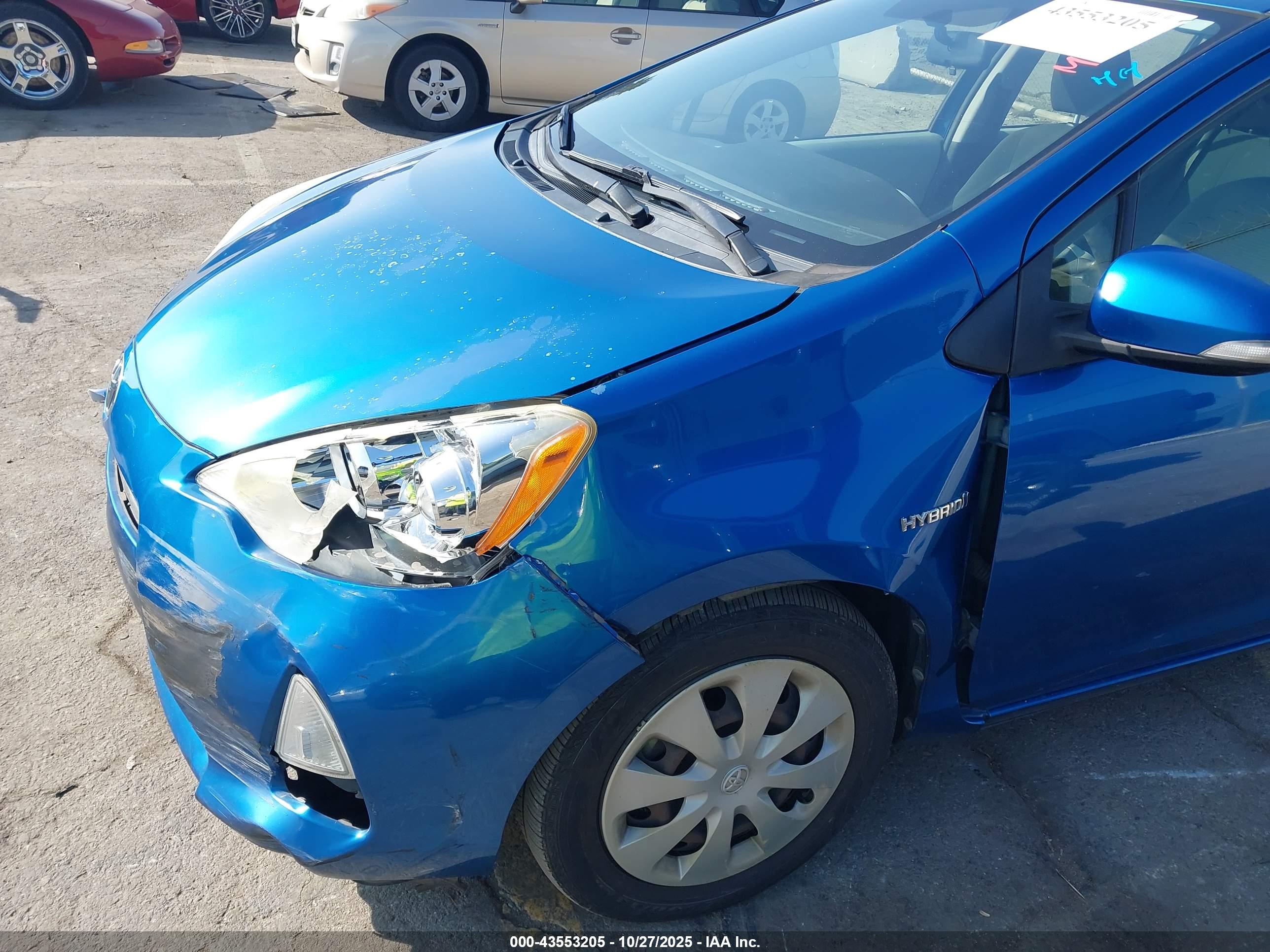 TOYOTA PRIUS image 6
