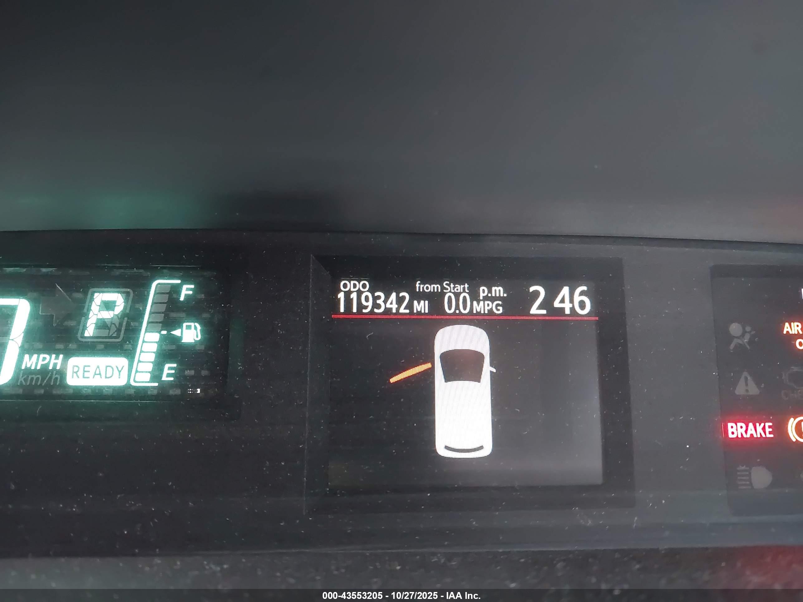 TOYOTA PRIUS image 7