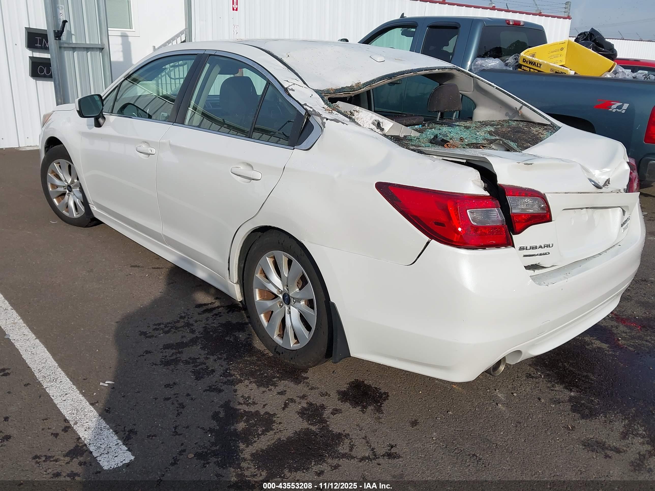SUBARU LEGACY image 3