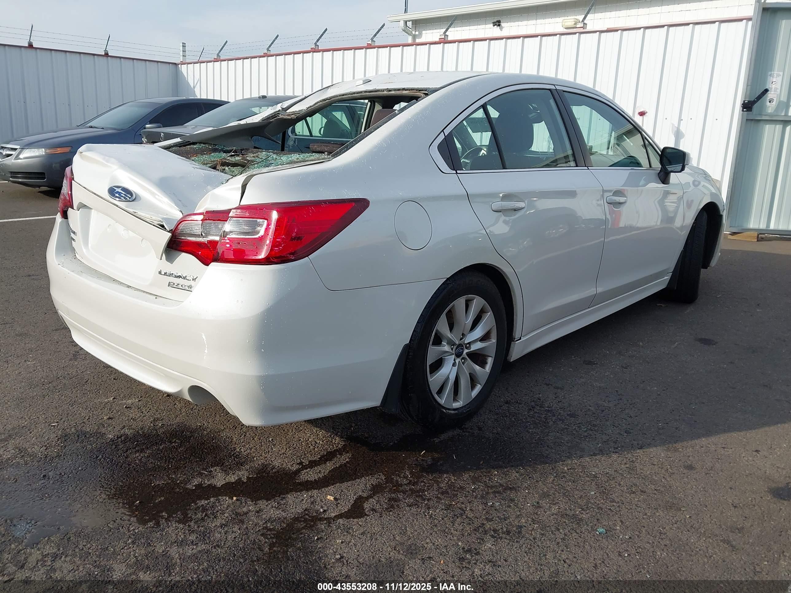 SUBARU LEGACY image 4