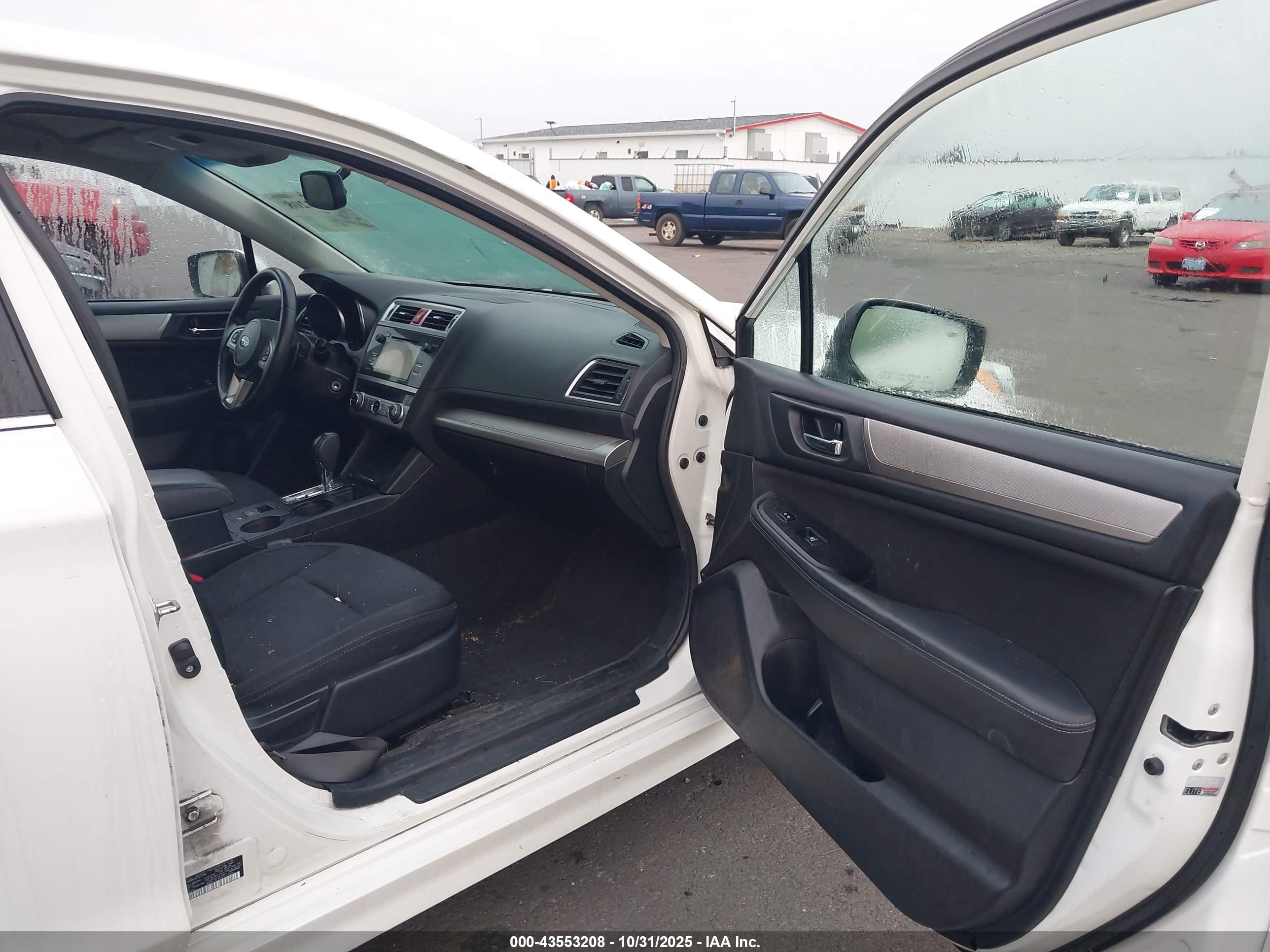 SUBARU LEGACY image 5