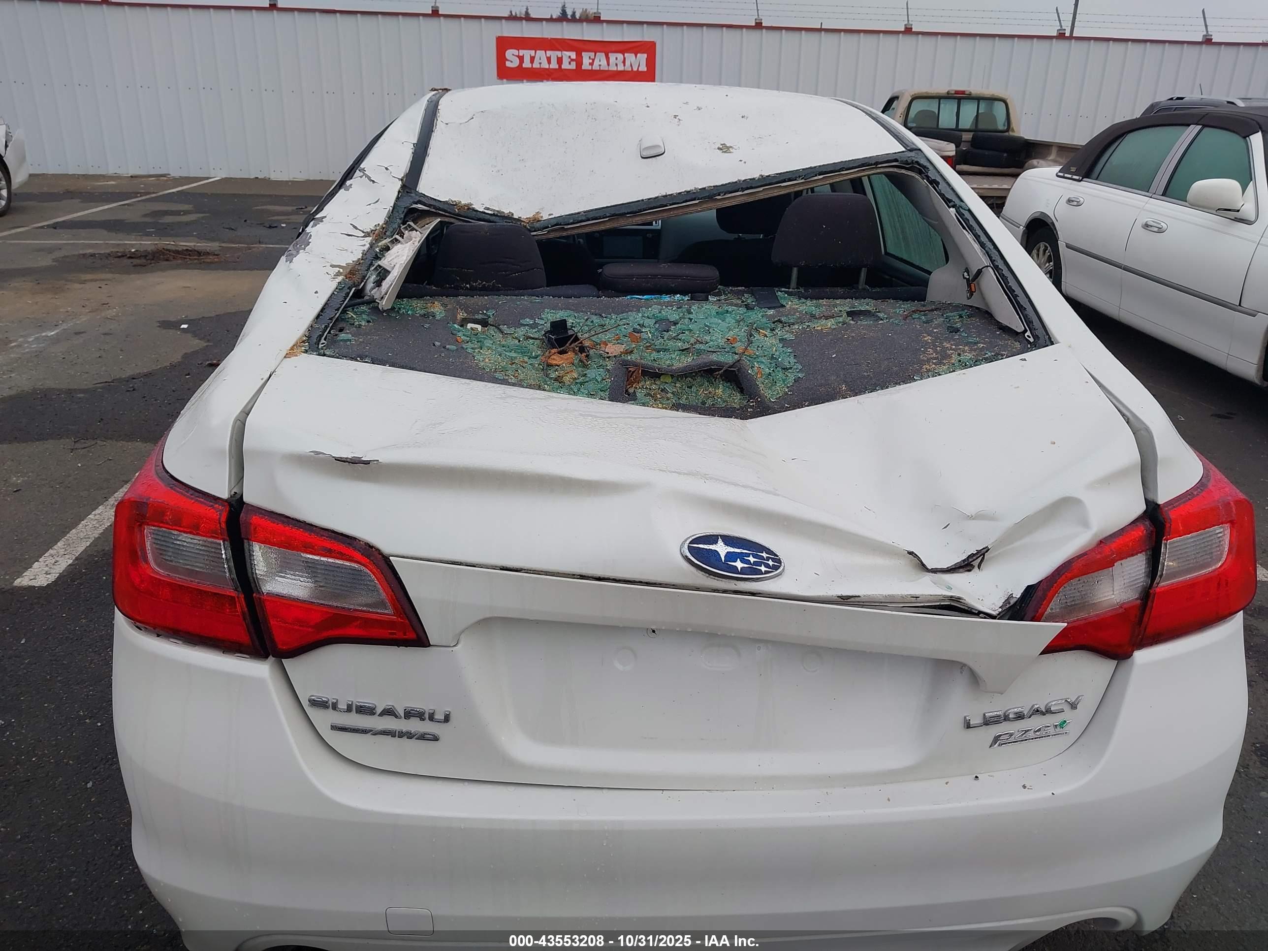 SUBARU LEGACY image 6