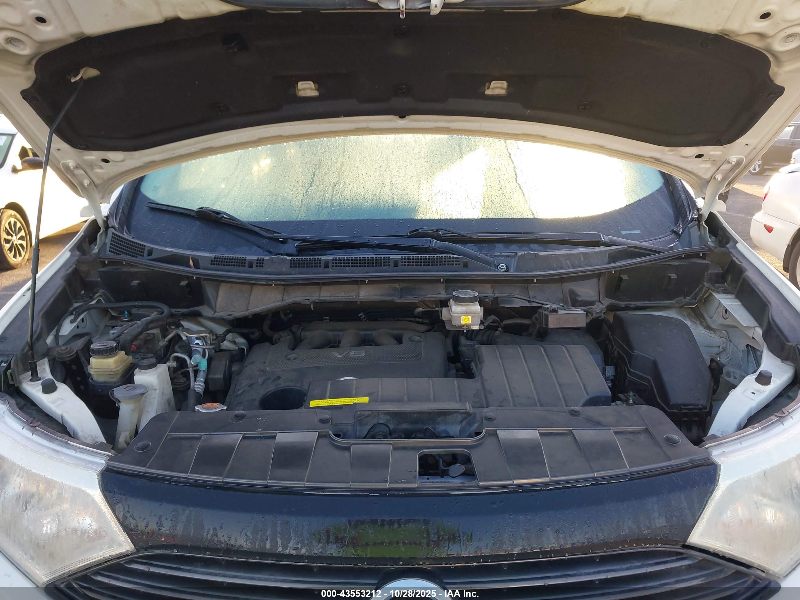 NISSAN QUEST image 10