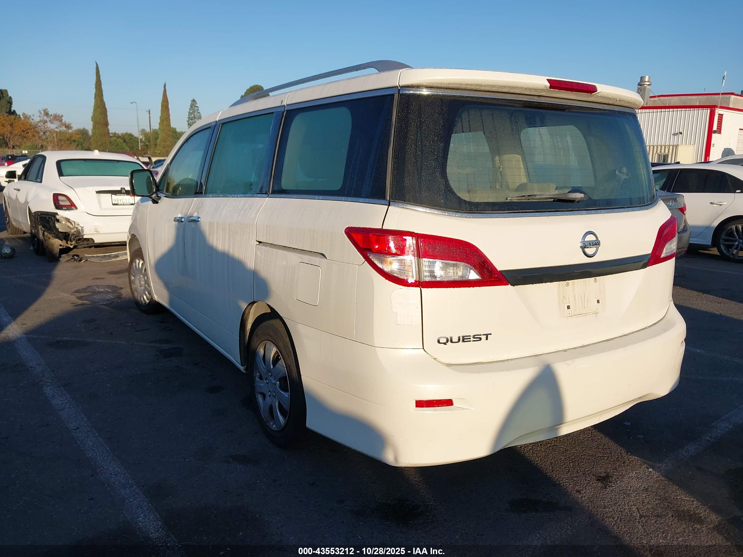 NISSAN QUEST image 3