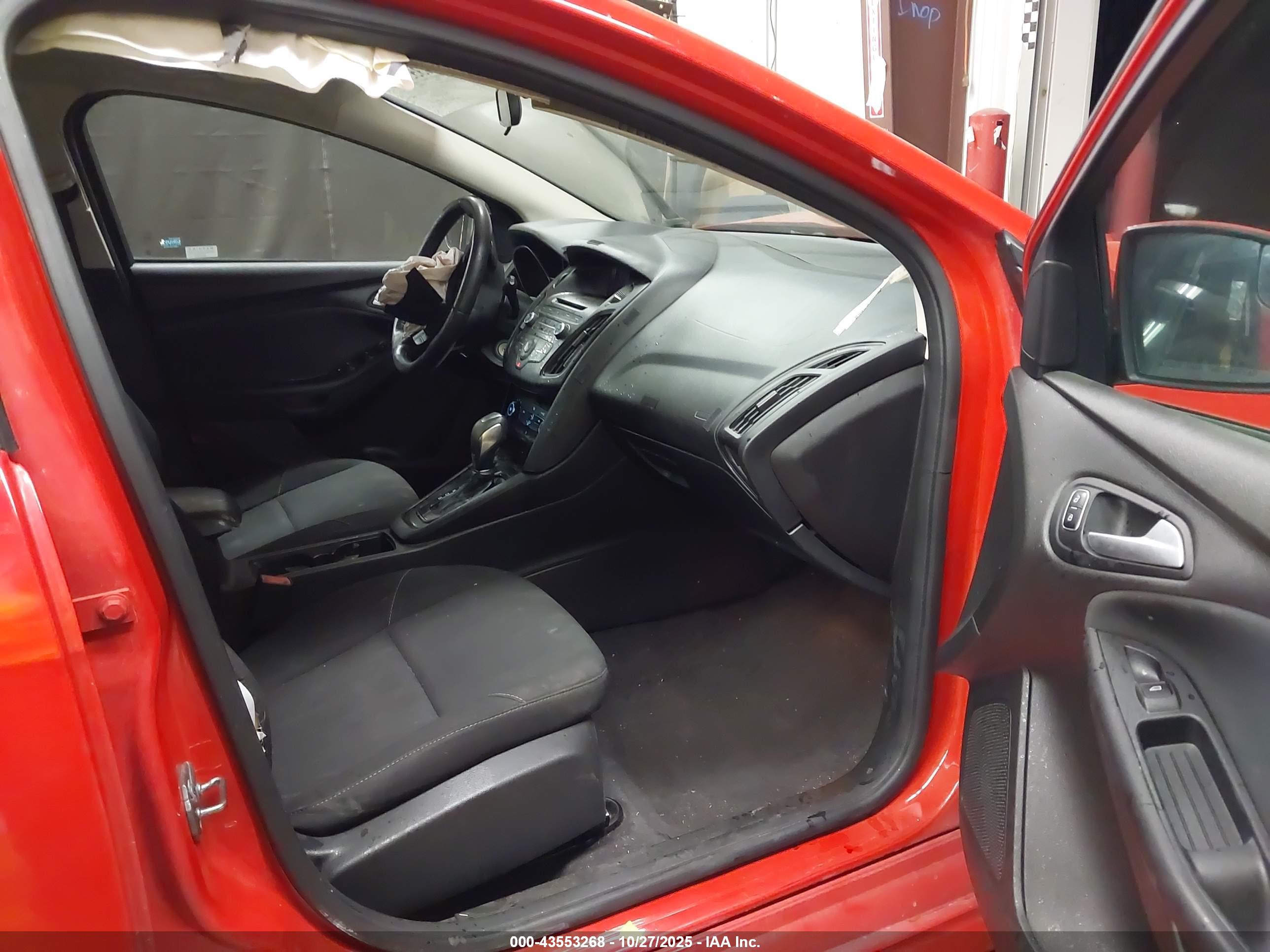 FORD FOCUS image 5