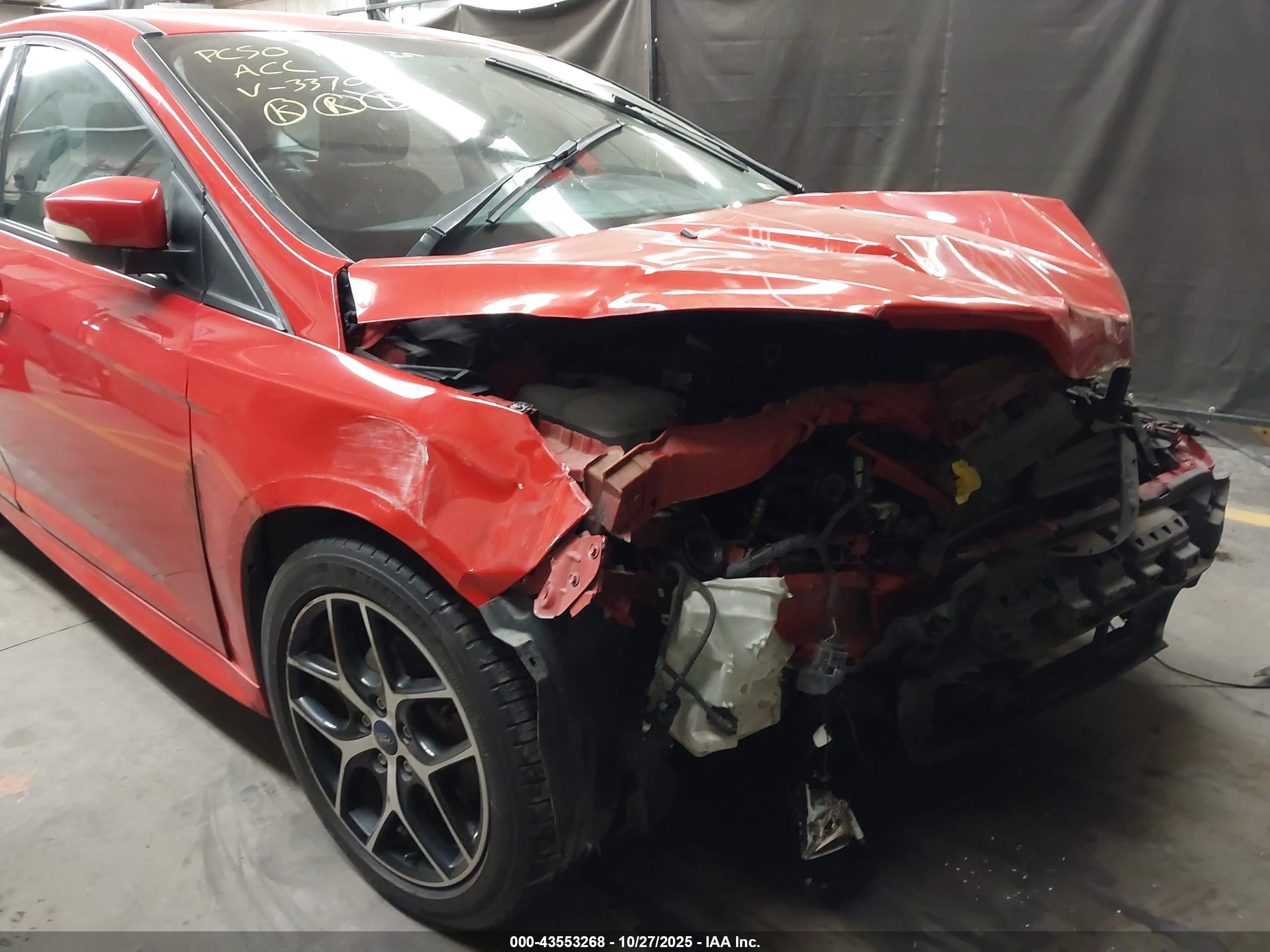 FORD FOCUS image 6