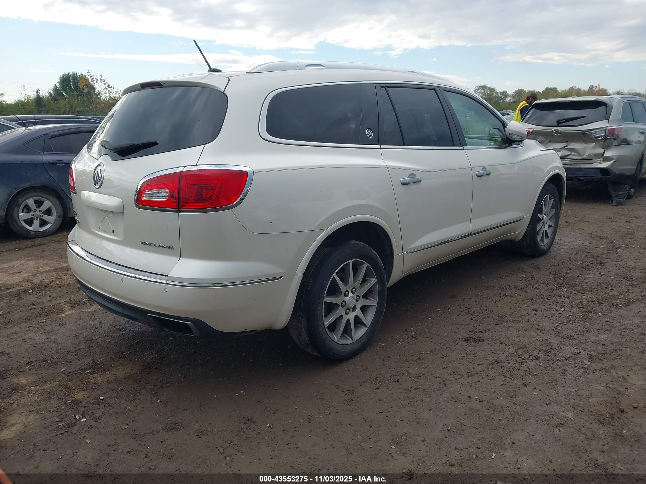 BUICK ENCLAVE image 4