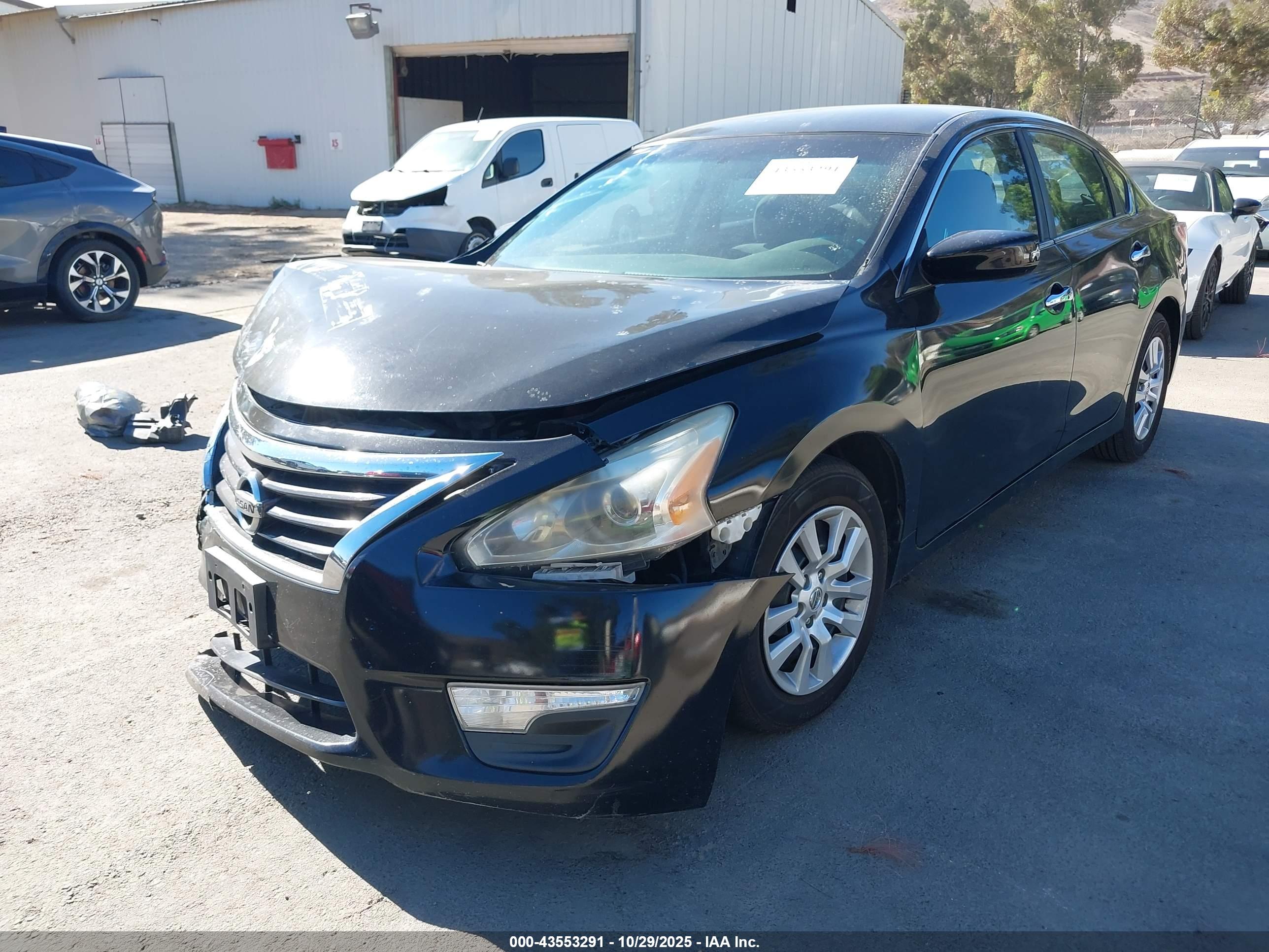 NISSAN ALTIMA image 2