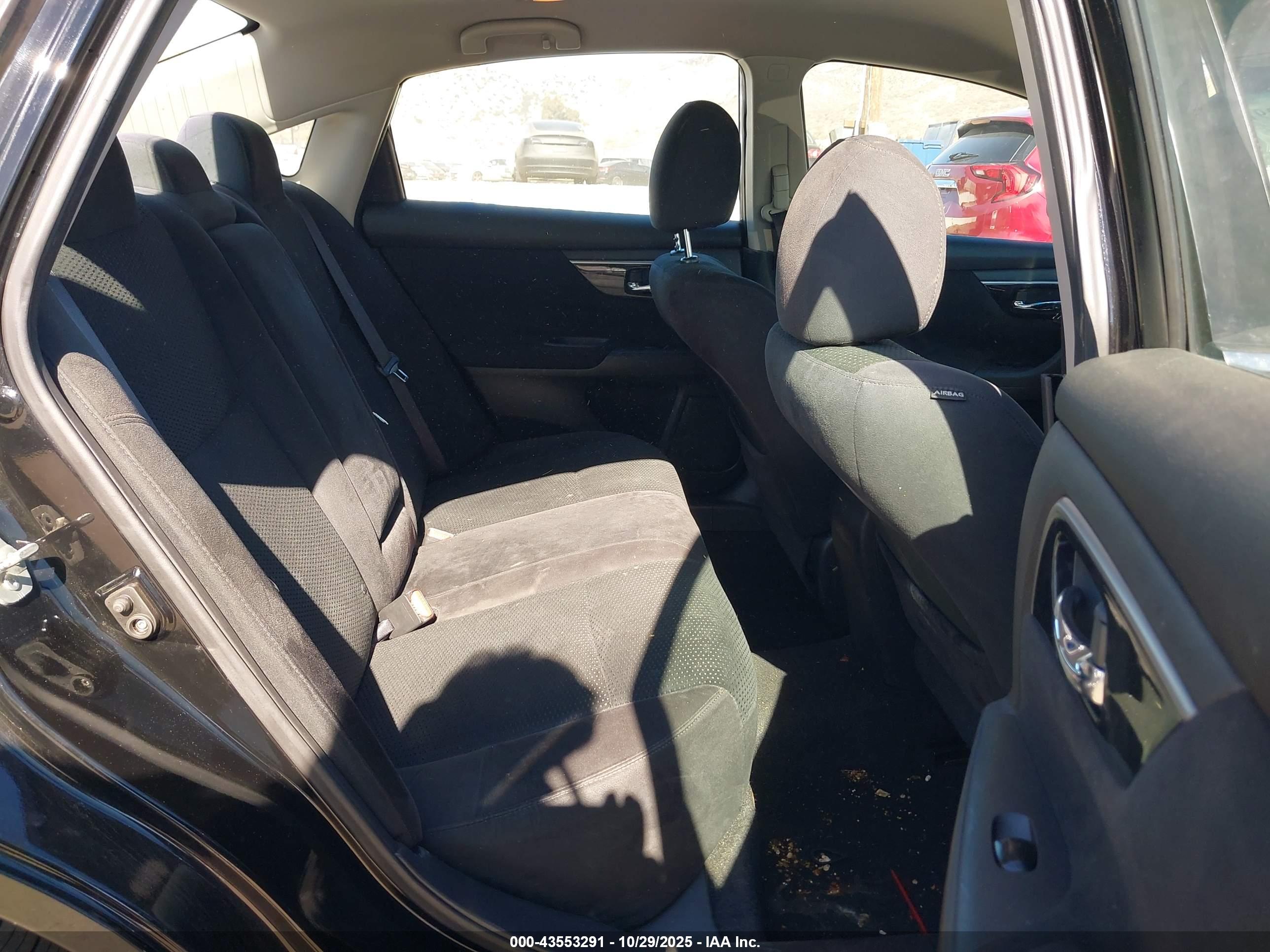 NISSAN ALTIMA image 8