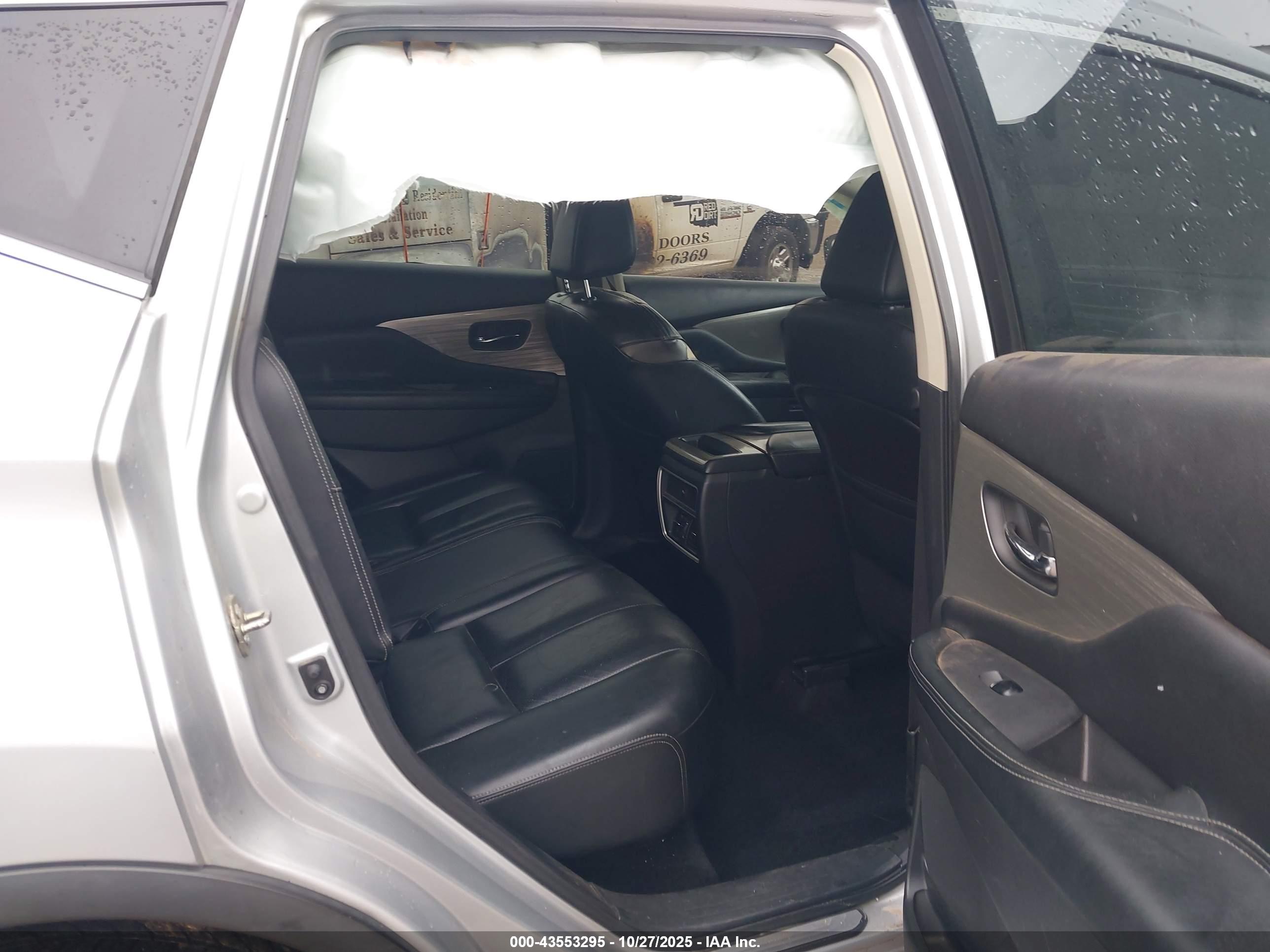 NISSAN MURANO image 8