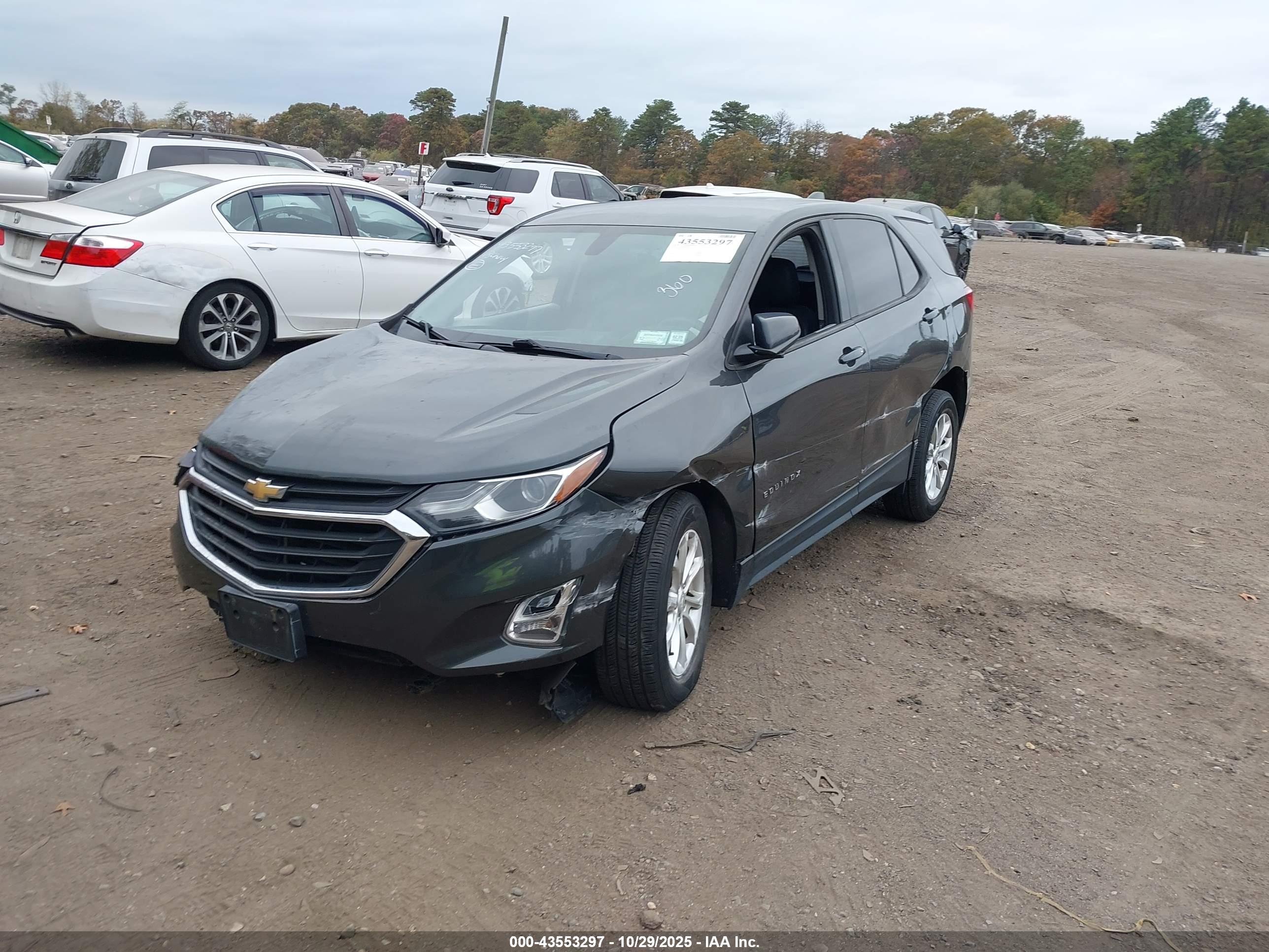 CHEVROLET EQUINOX image 2