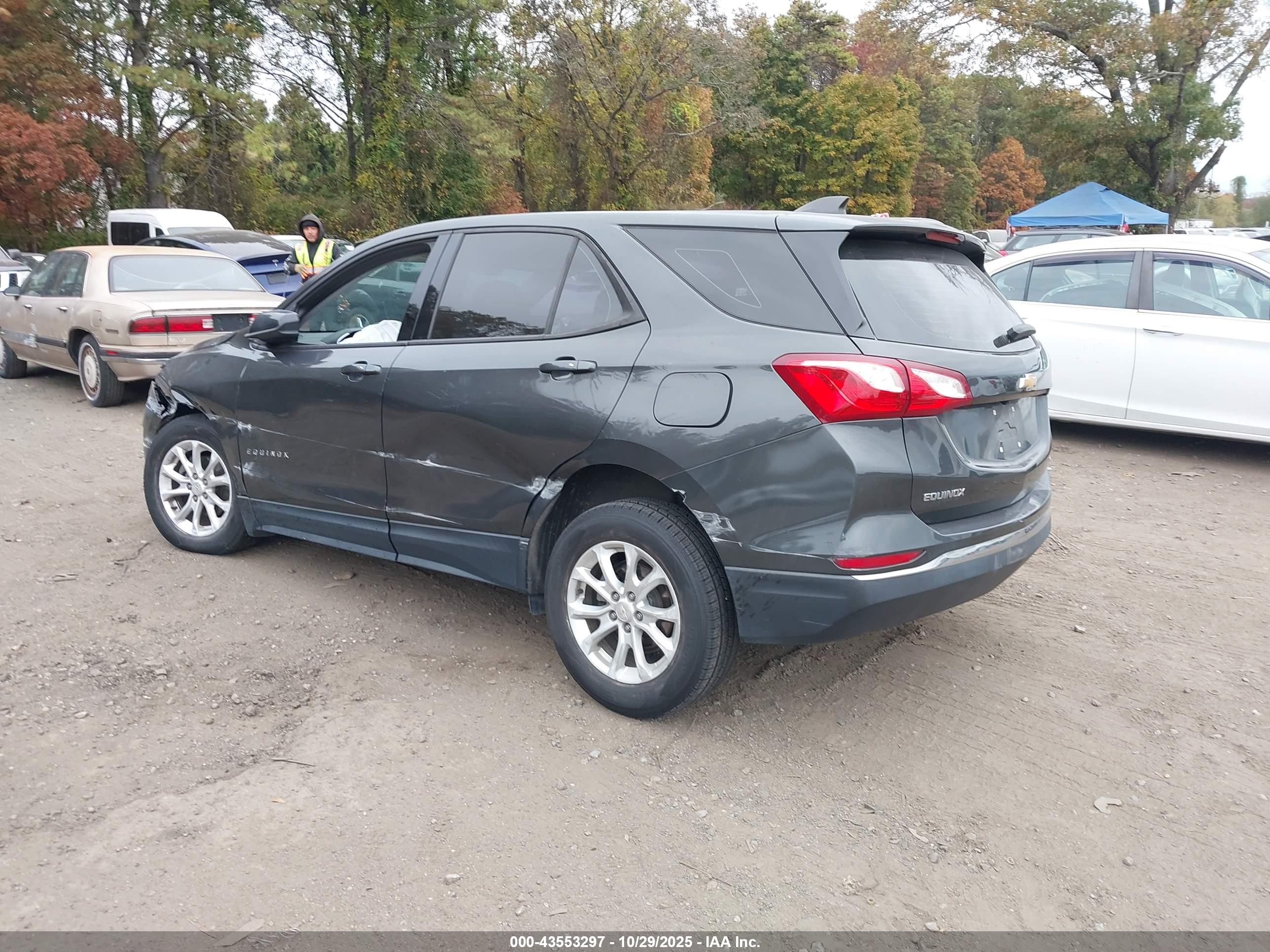 CHEVROLET EQUINOX image 3