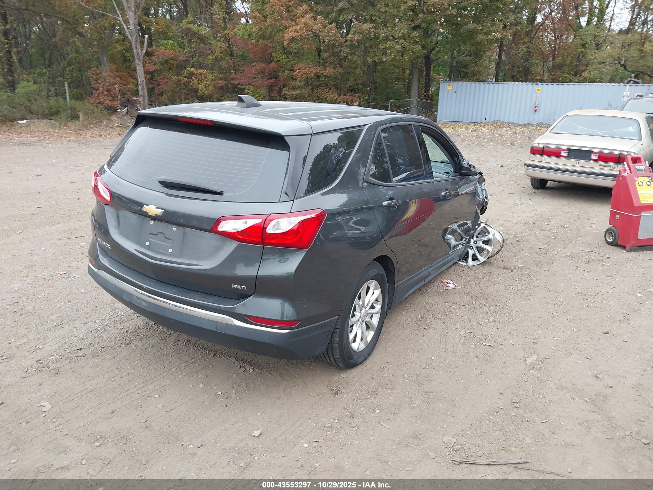 CHEVROLET EQUINOX image 4