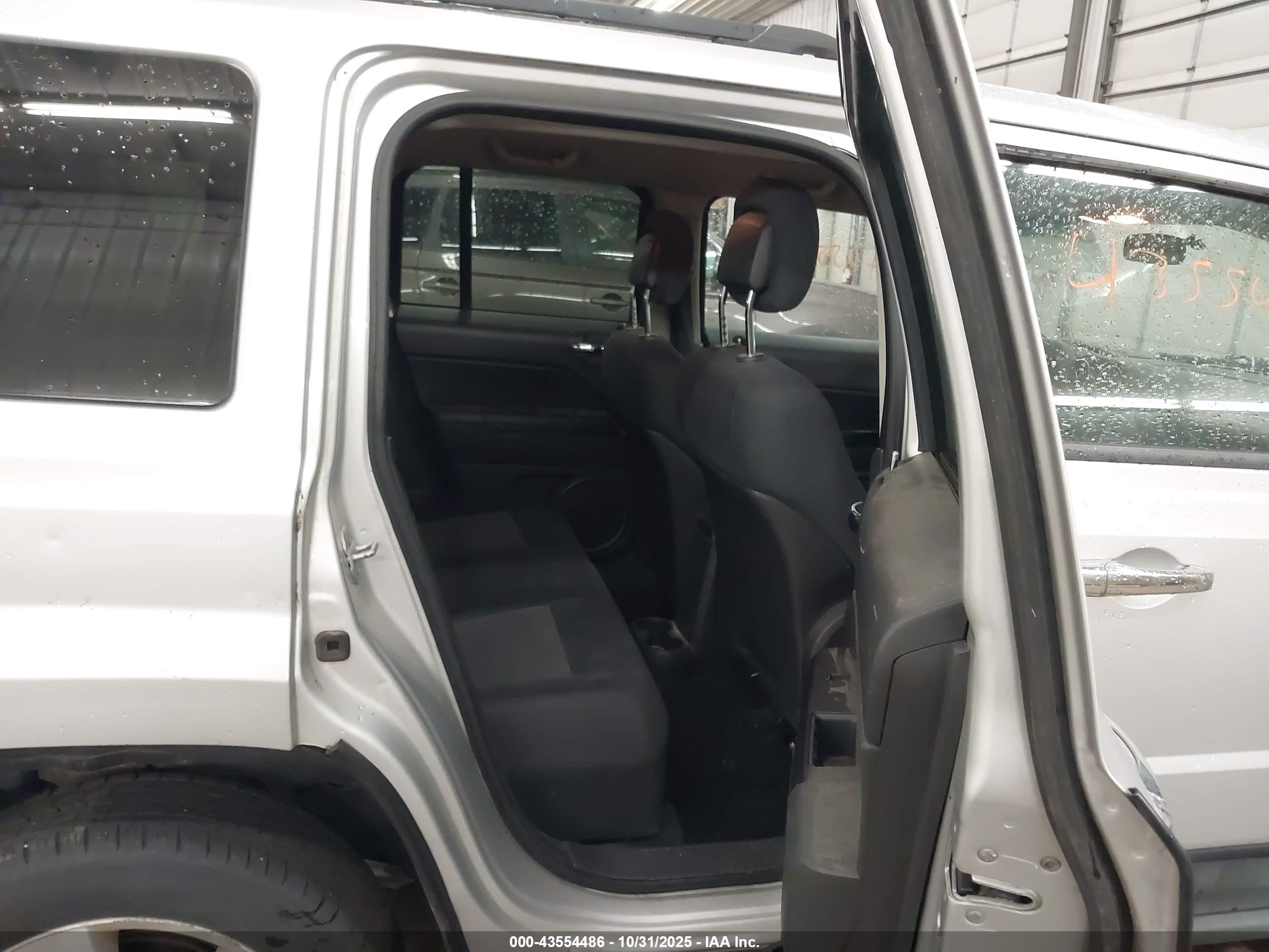JEEP PATRIOT image 8
