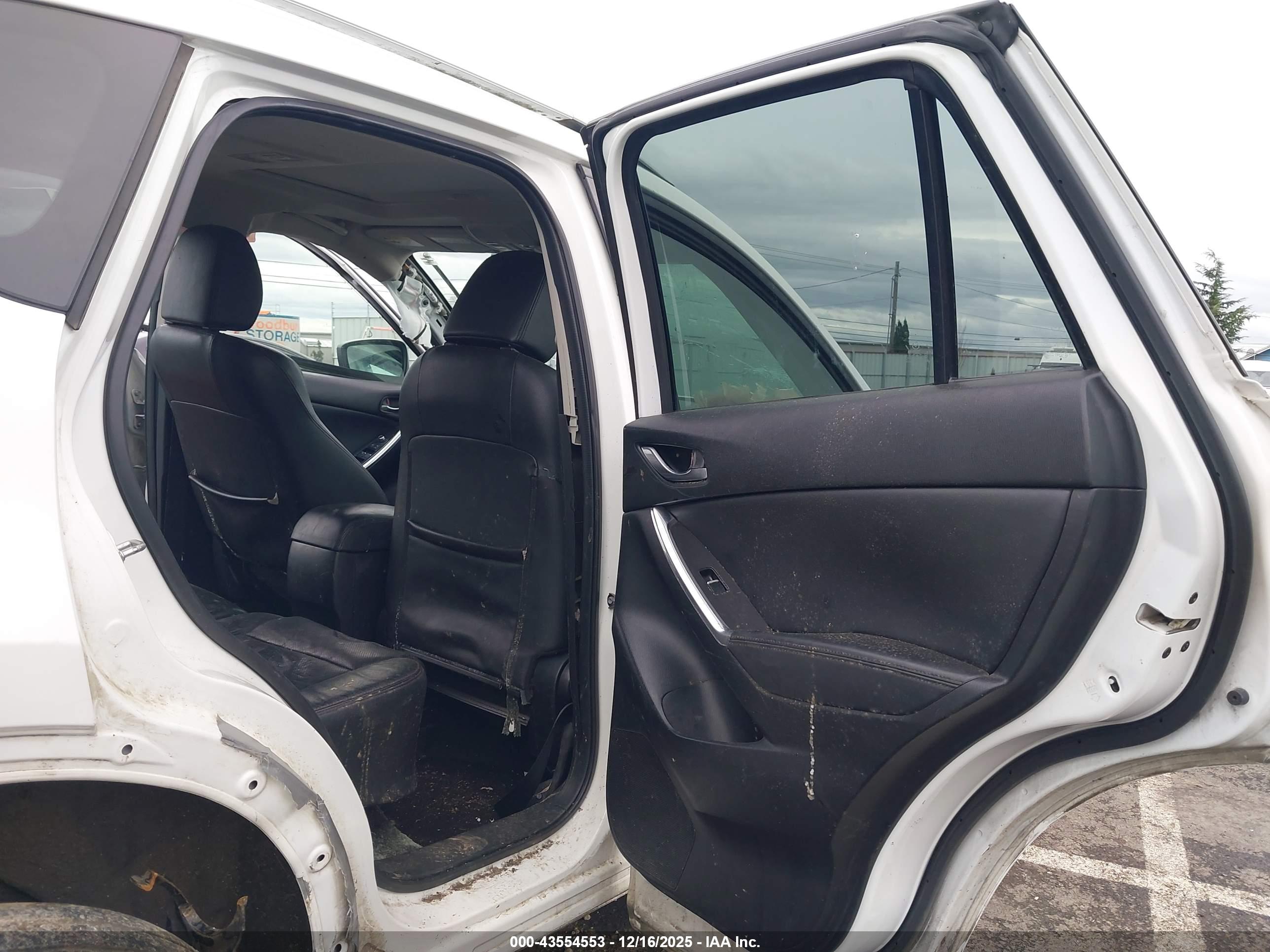 MAZDA CX-5 image 8