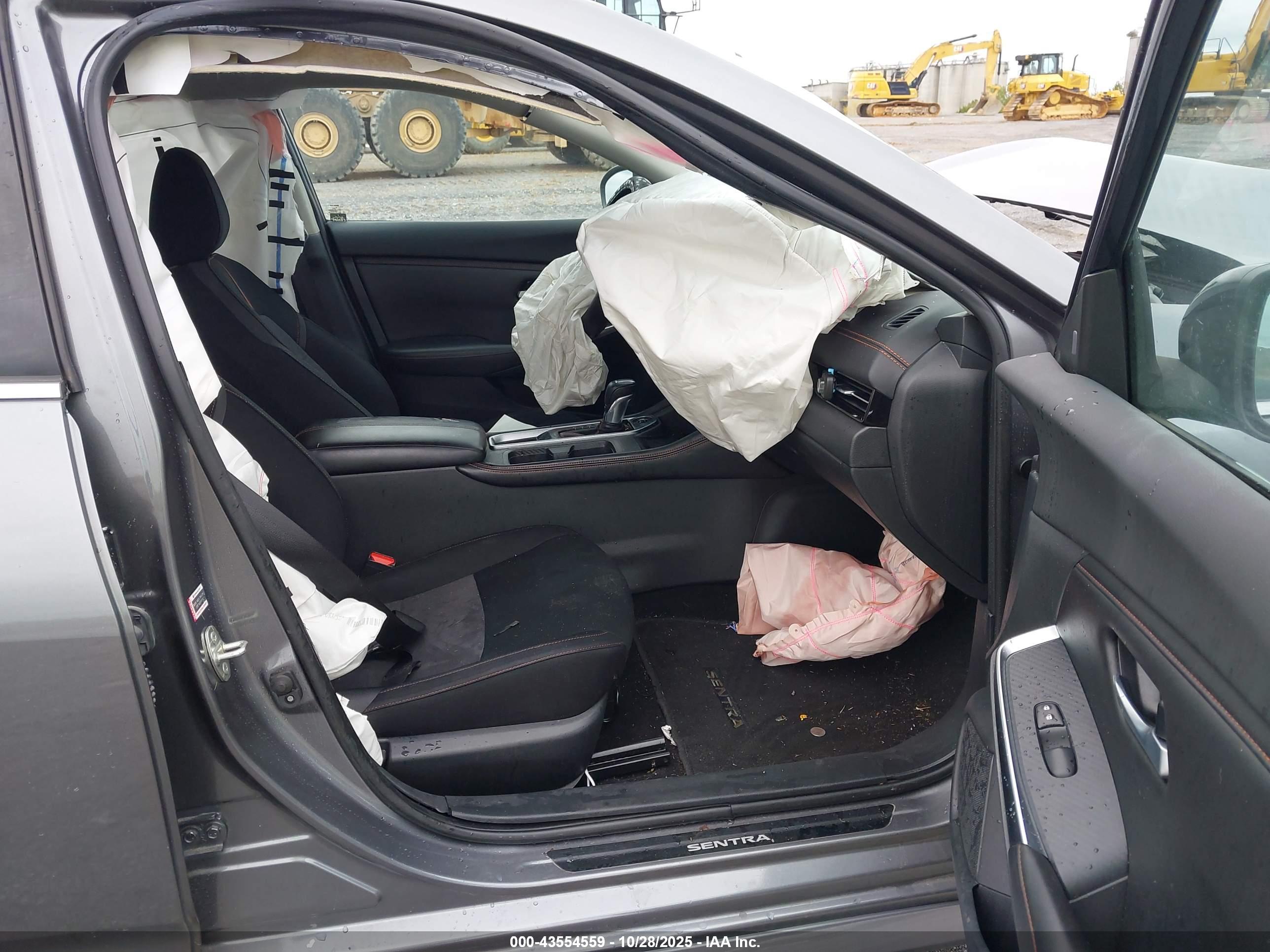 NISSAN SENTRA image 5