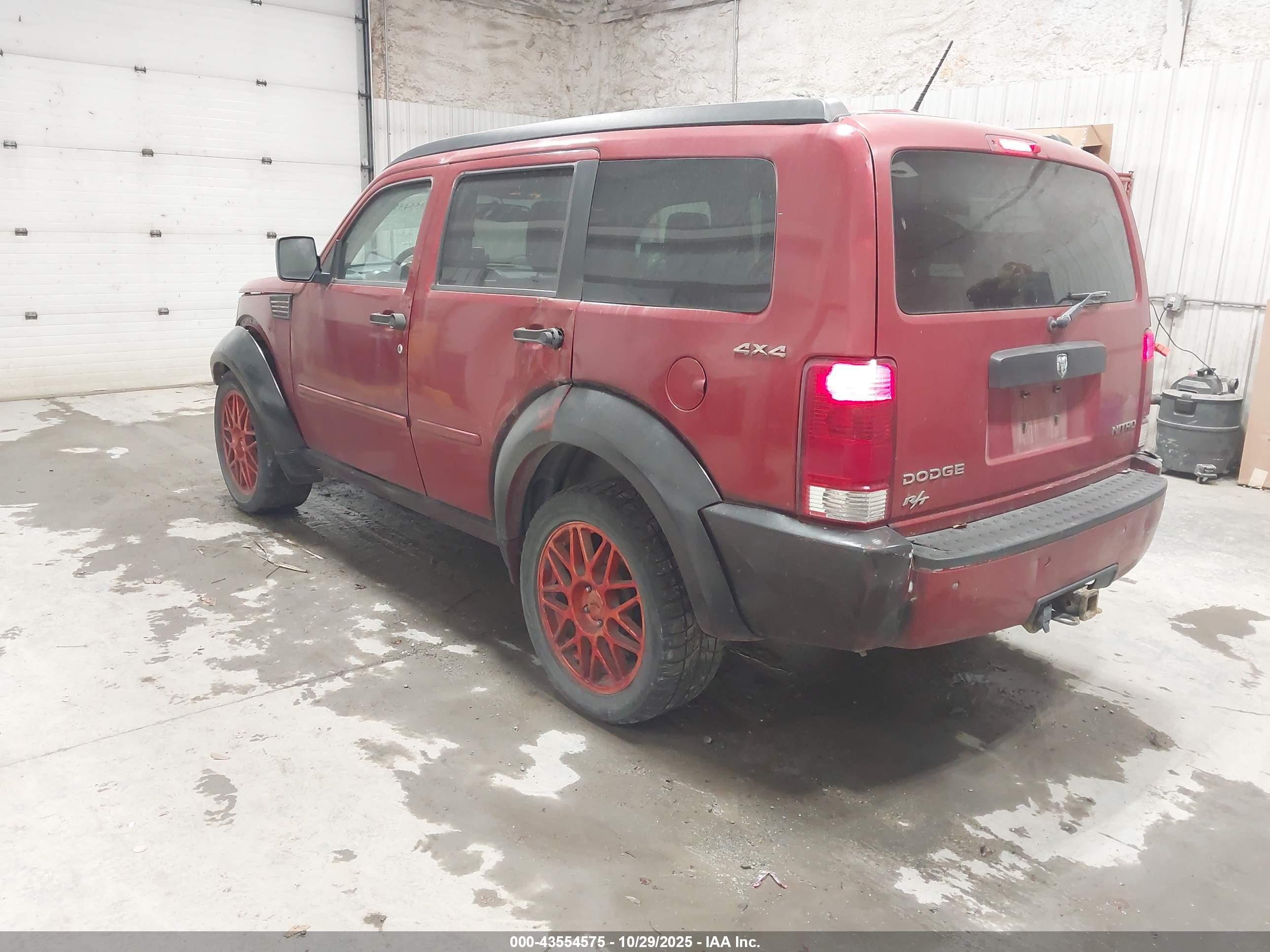 DODGE NITRO image 3