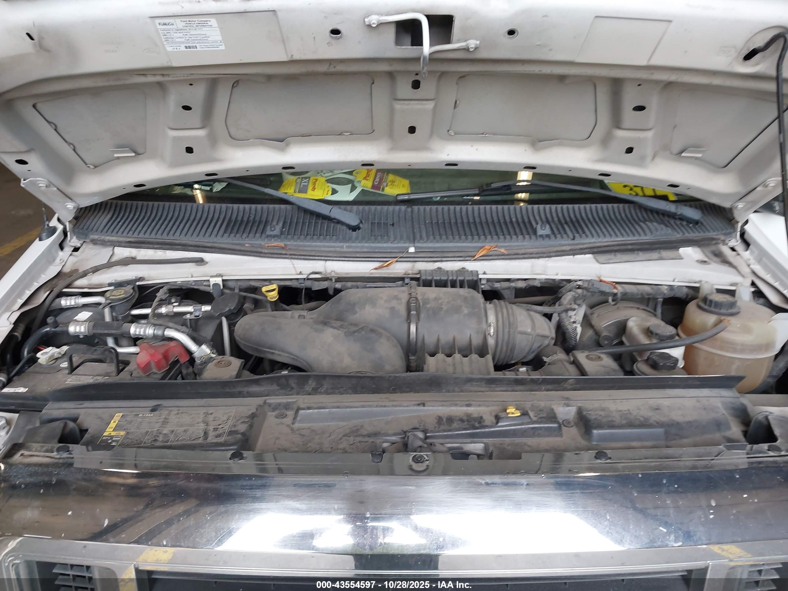 FORD E-250 image 10