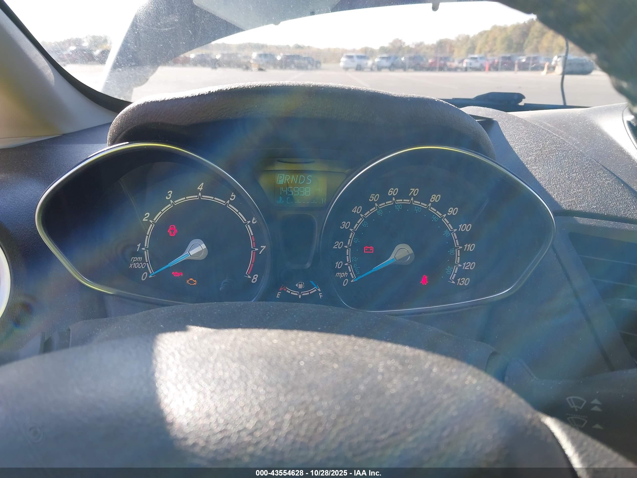 FORD FIESTA image 7