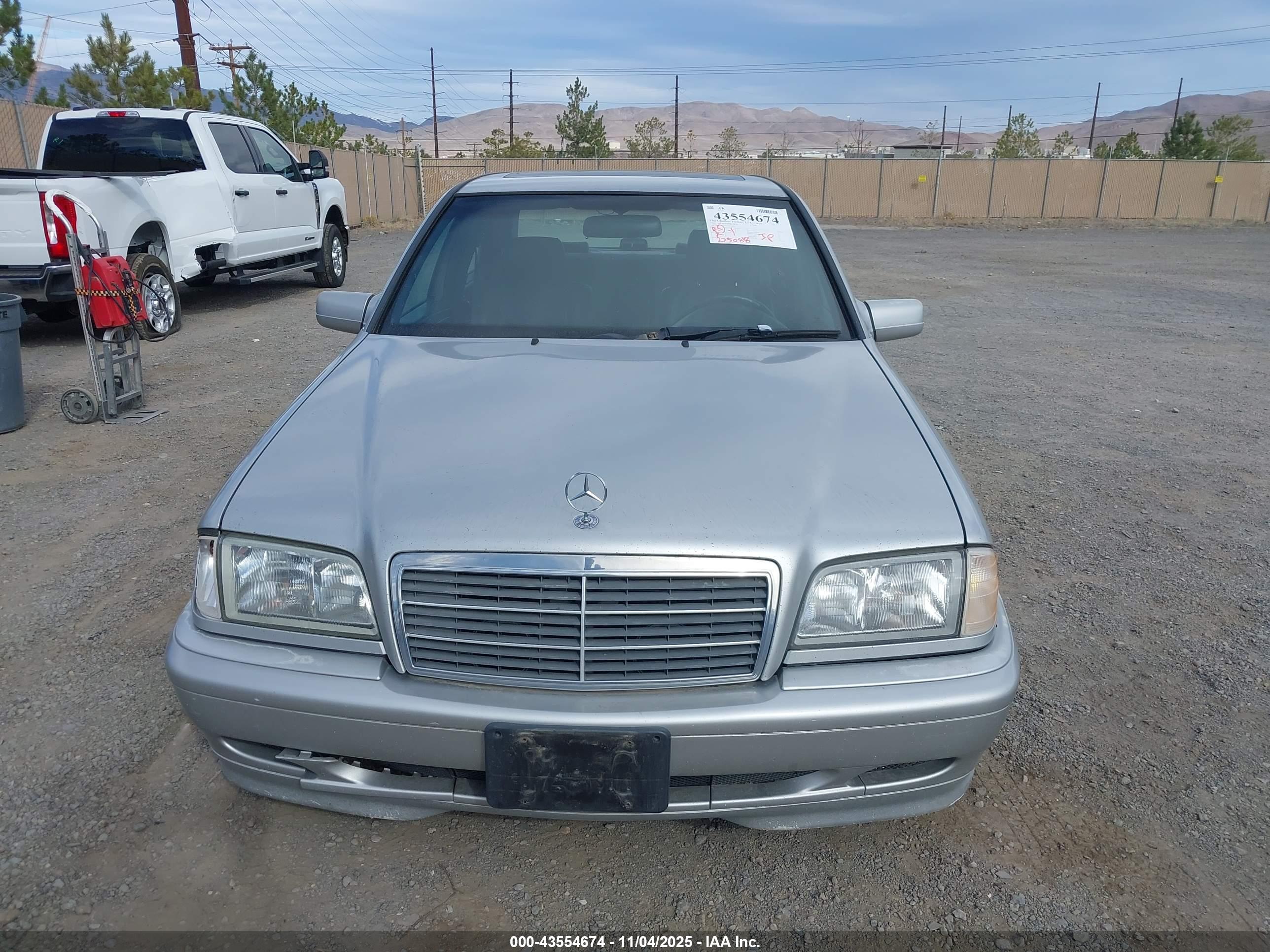 MERCEDES-BENZ C image 6