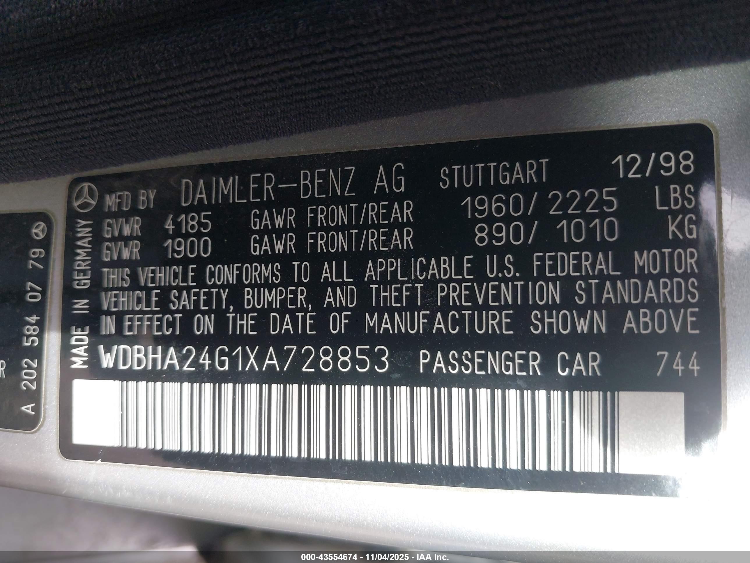 MERCEDES-BENZ C image 9