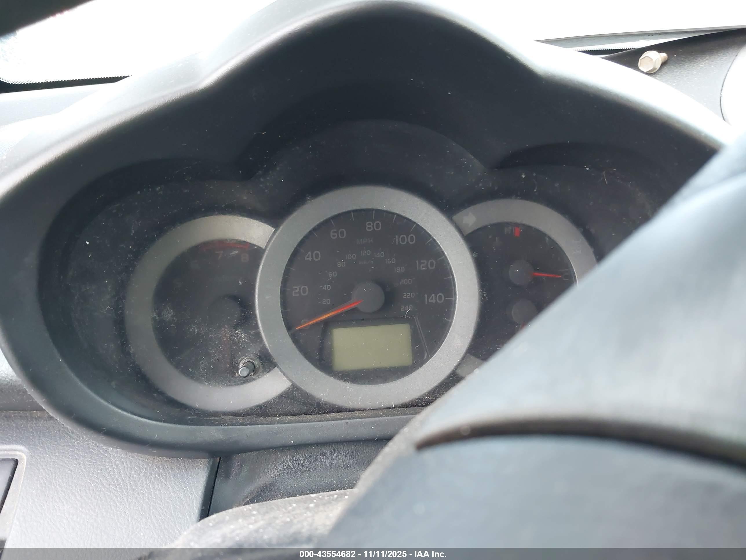 TOYOTA RAV4 image 7
