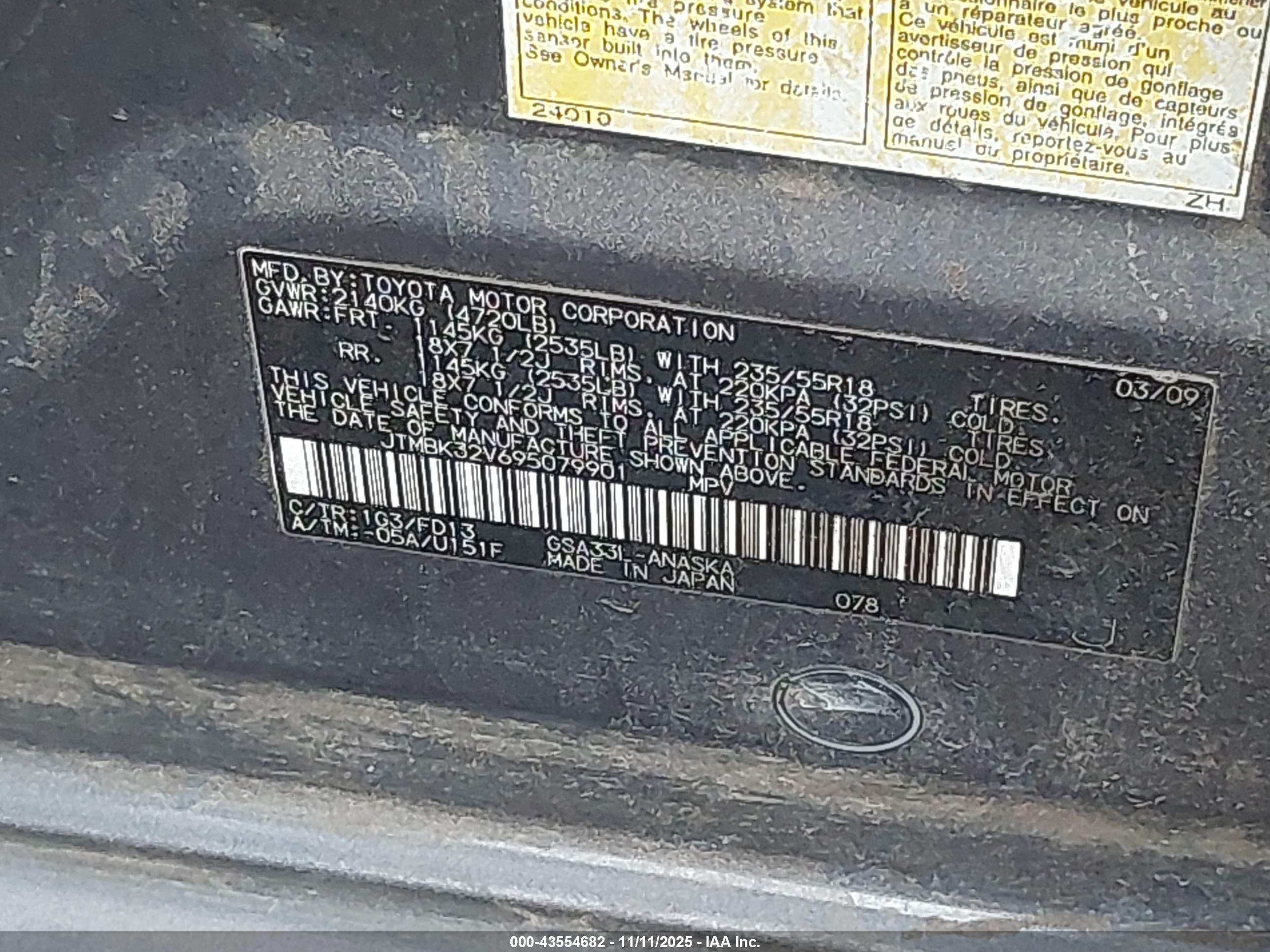 TOYOTA RAV4 image 9