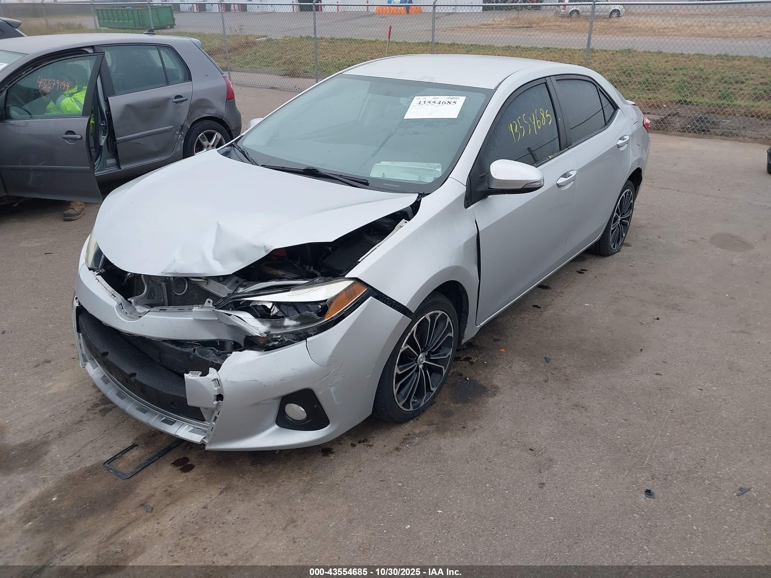 TOYOTA COROLLA image 2