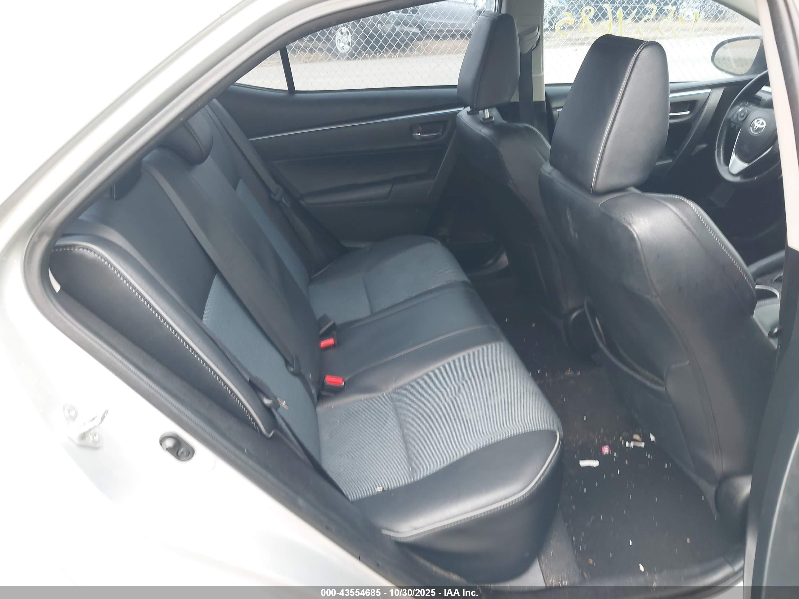 TOYOTA COROLLA image 8
