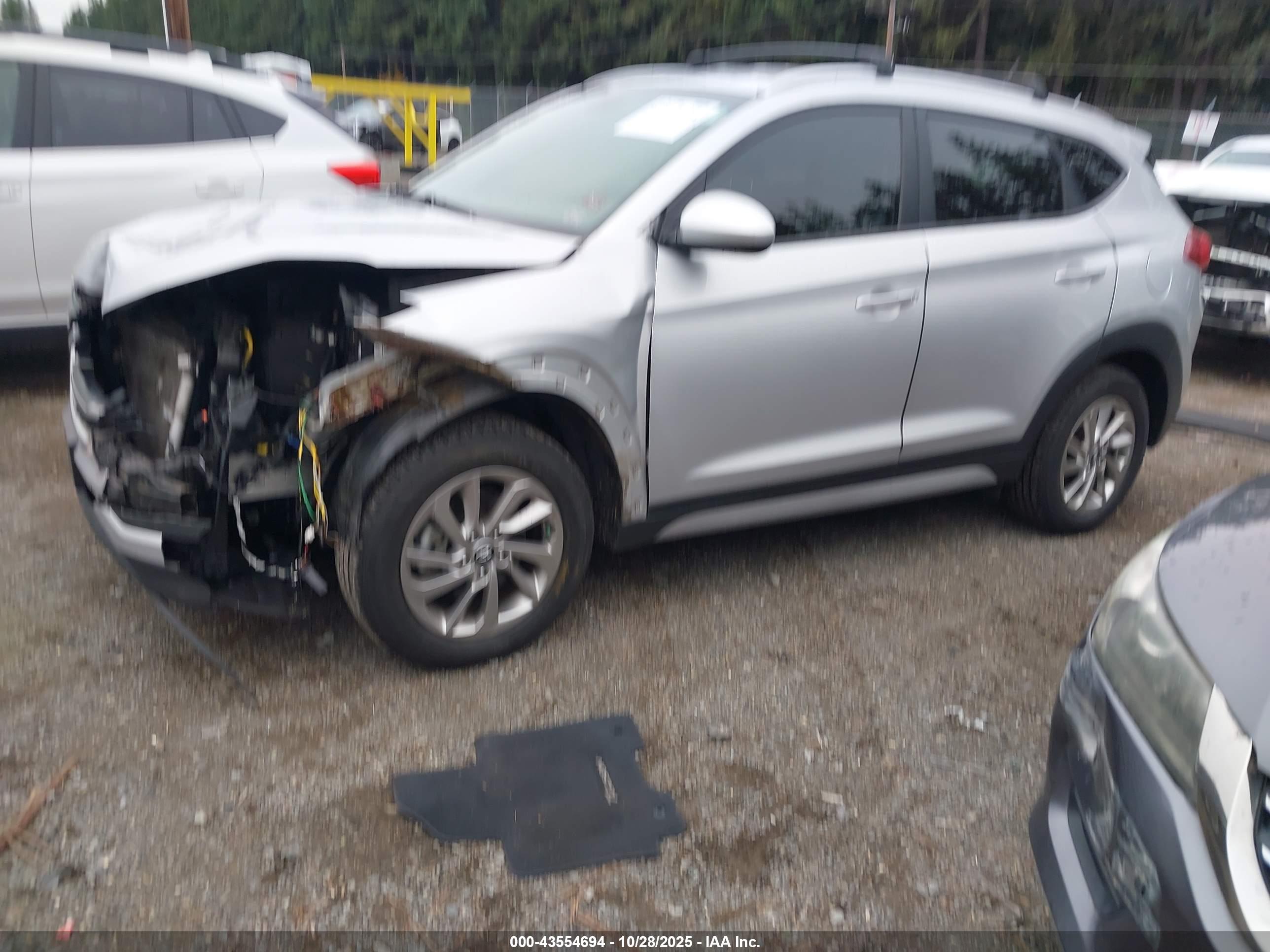 HYUNDAI TUCSON image 2