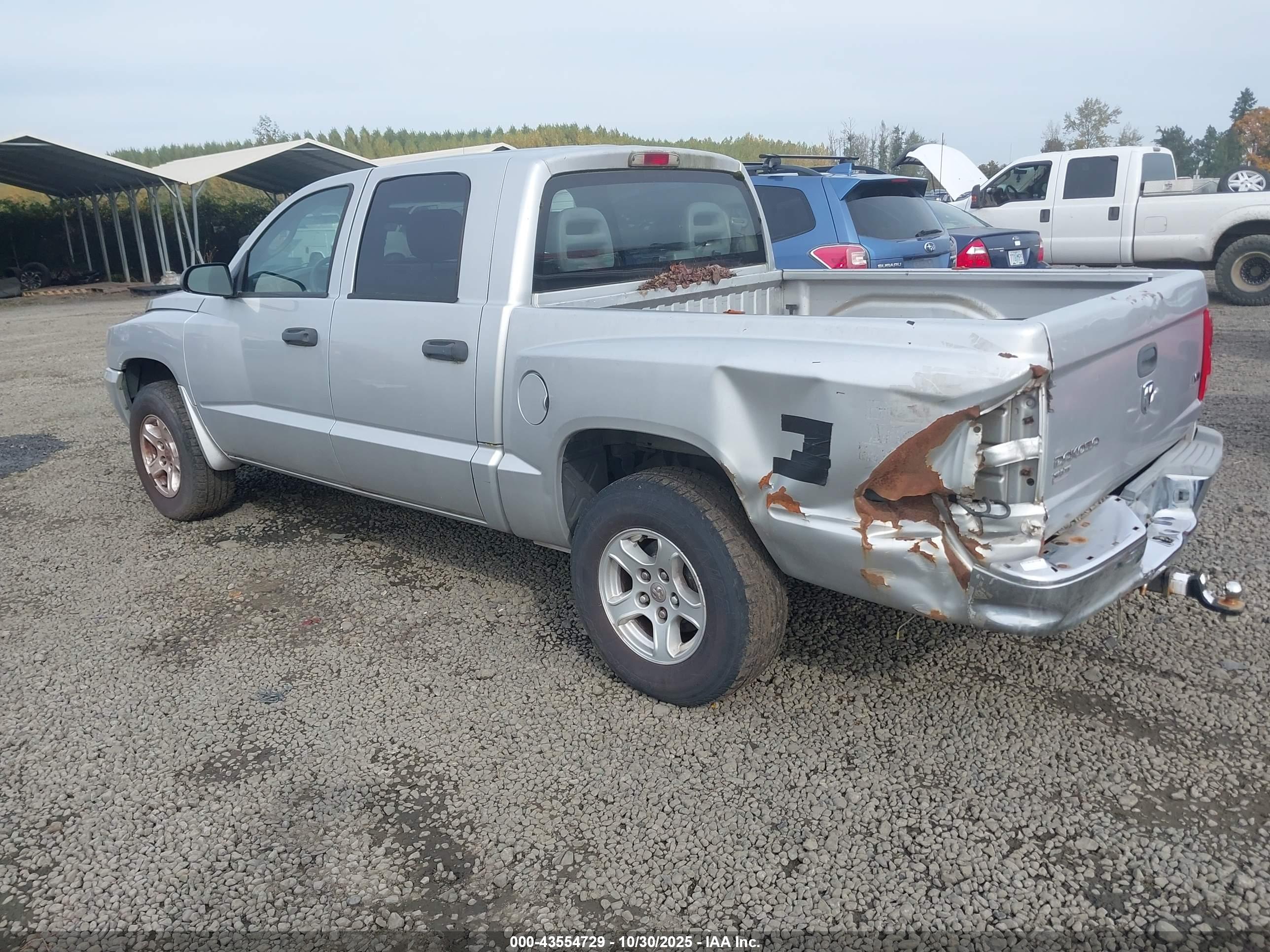 DODGE DAKOTA image 3