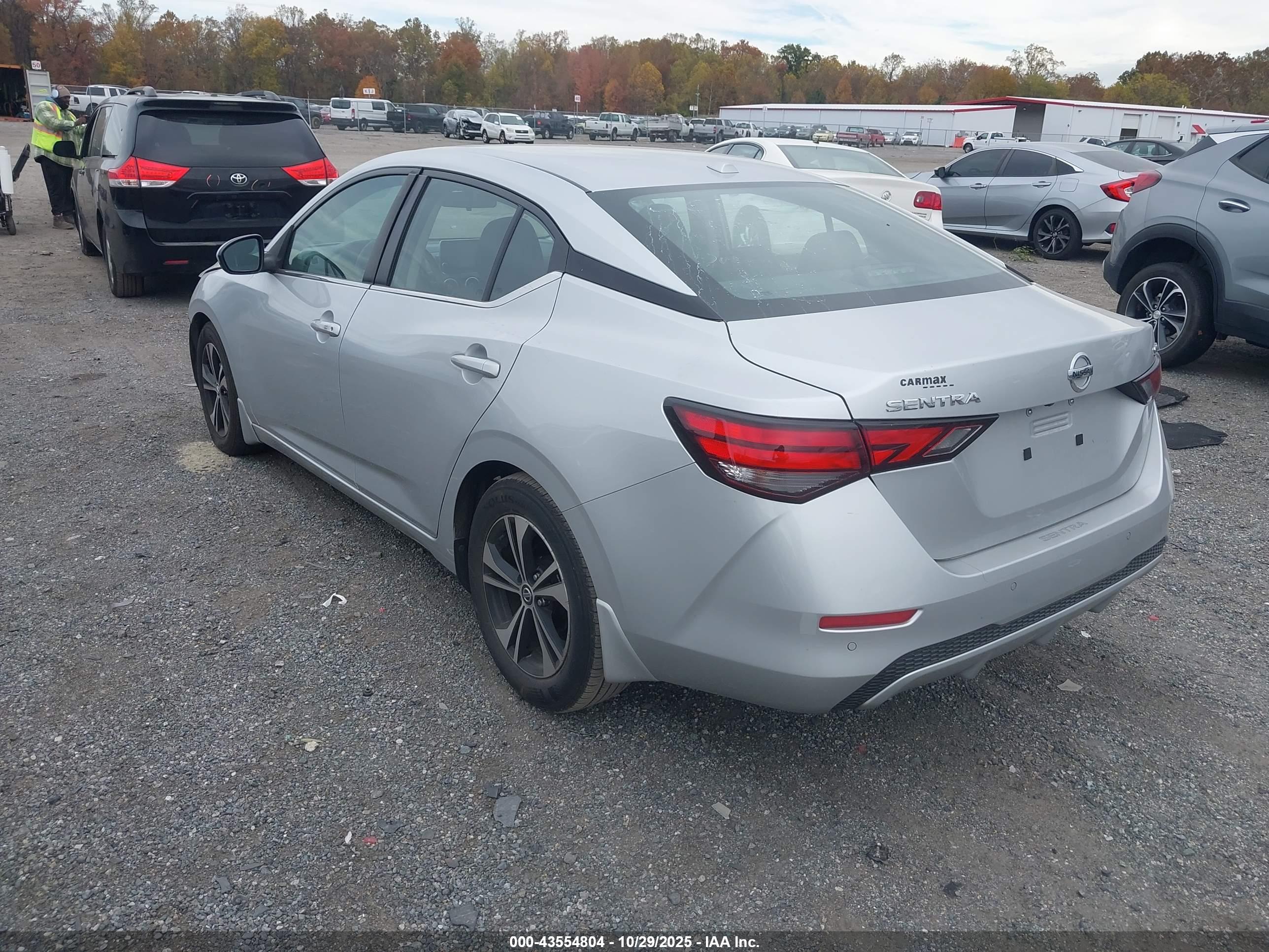 NISSAN SENTRA image 3