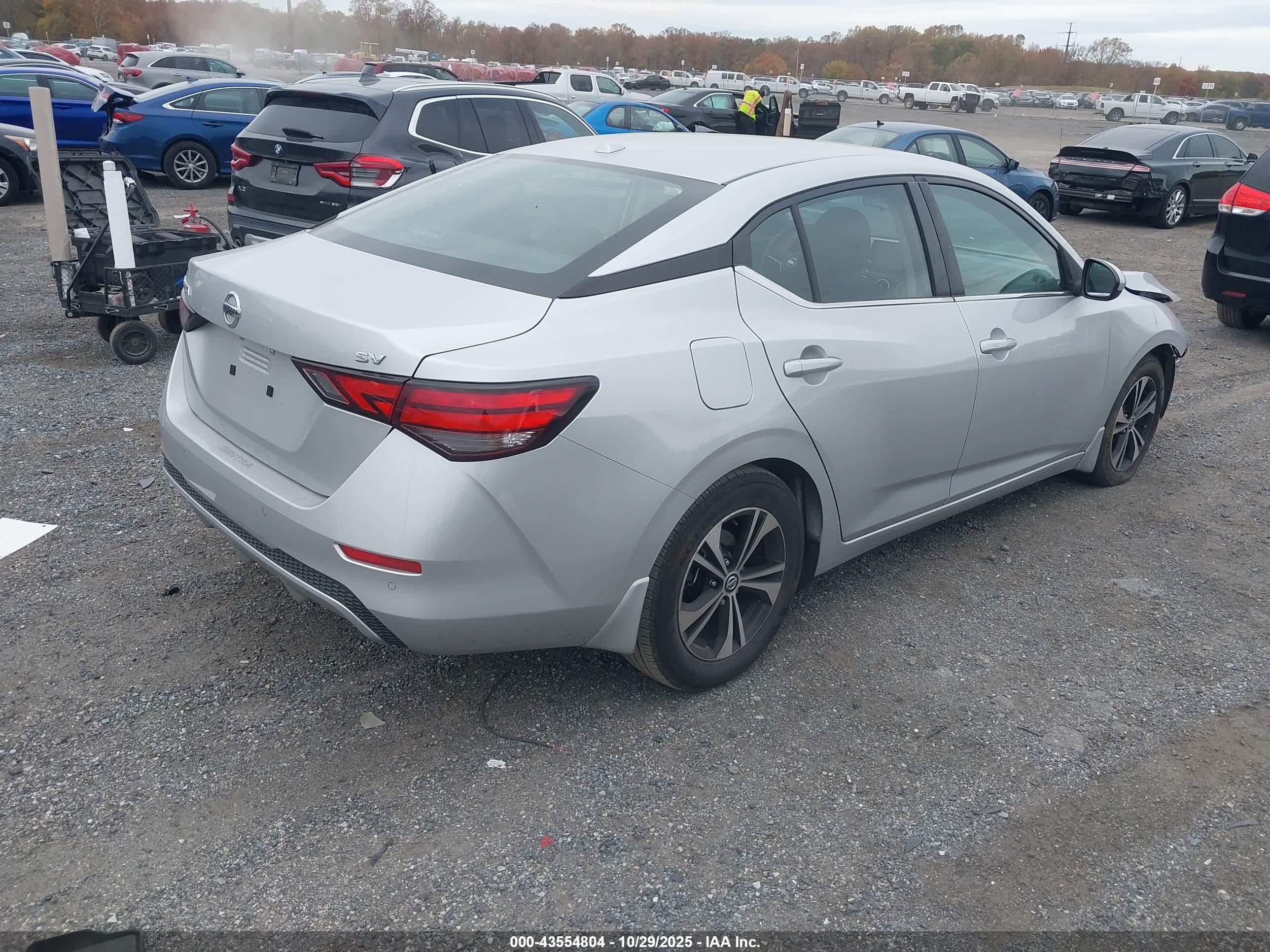 NISSAN SENTRA image 4
