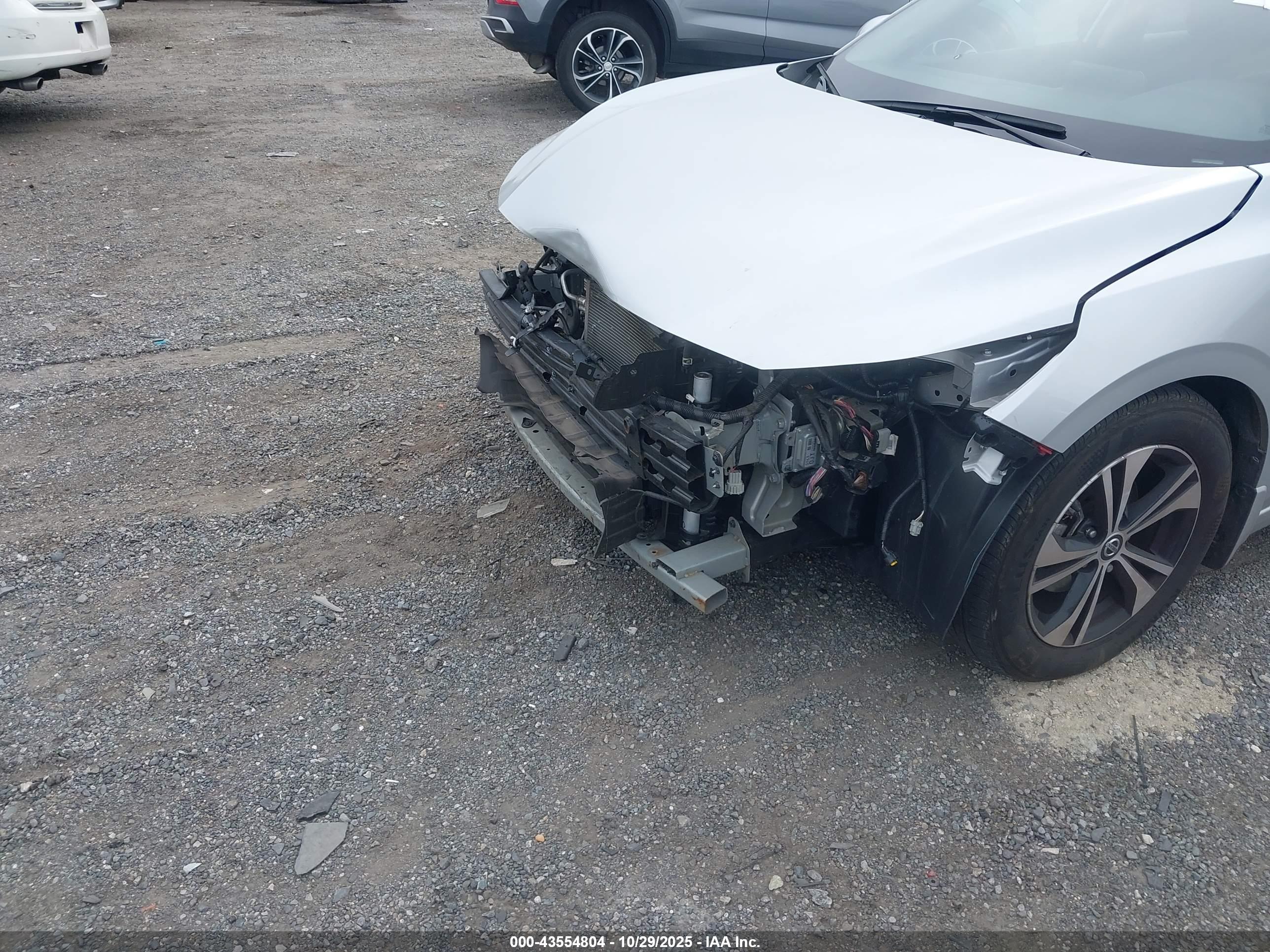 NISSAN SENTRA image 6
