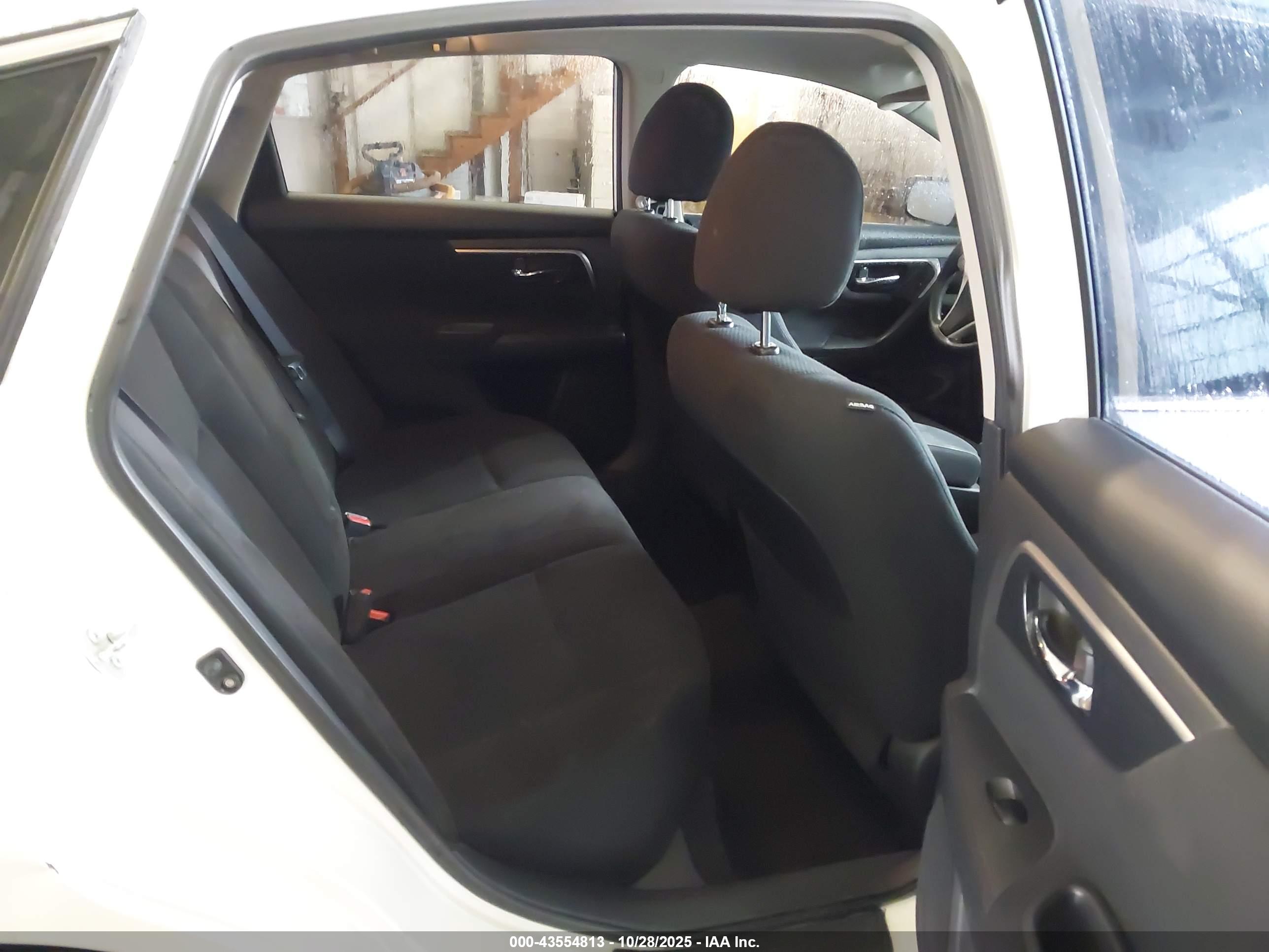 NISSAN ALTIMA image 8