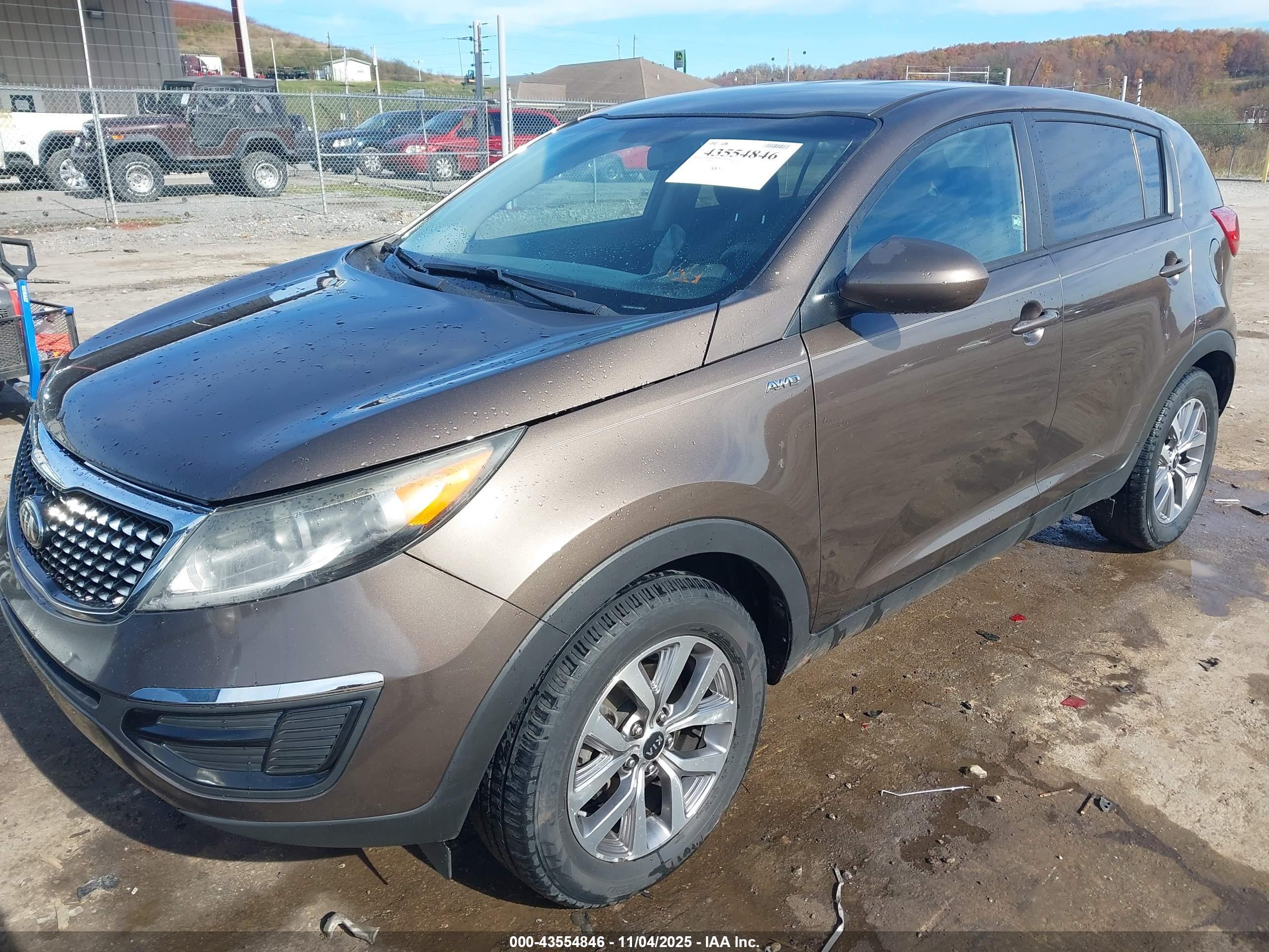 KIA SPORTAGE image 2