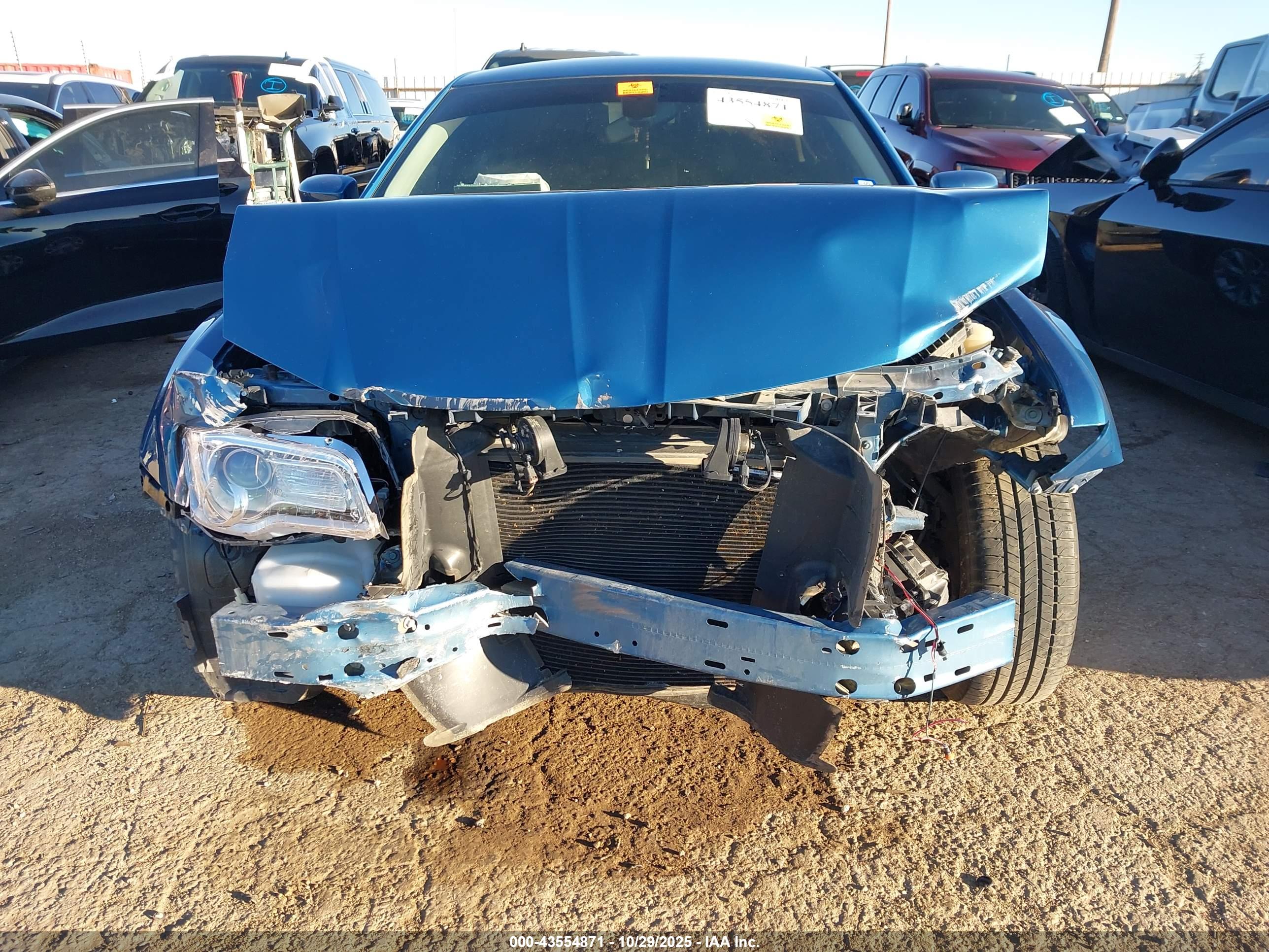 CHRYSLER 300 image 6