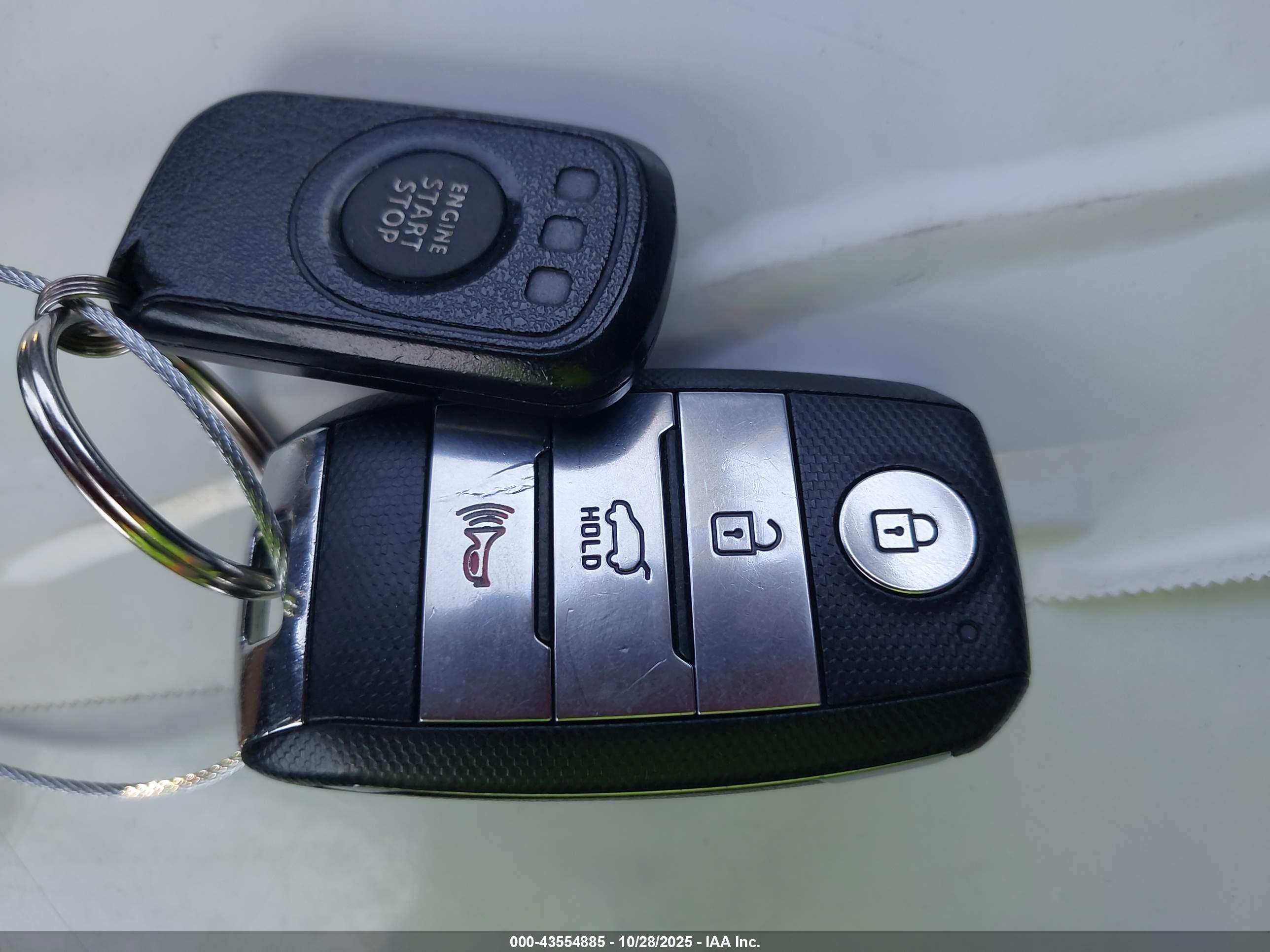 KIA SORENTO image 11