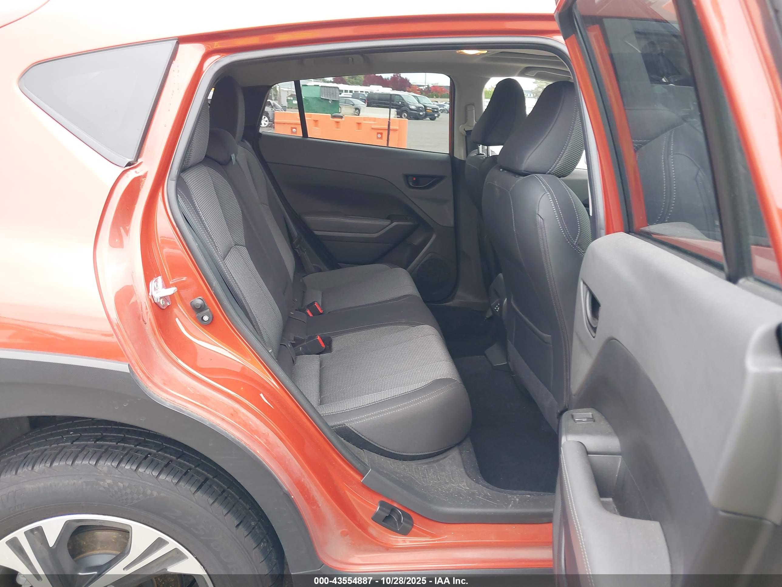 SUBARU CROSSTREK image 8