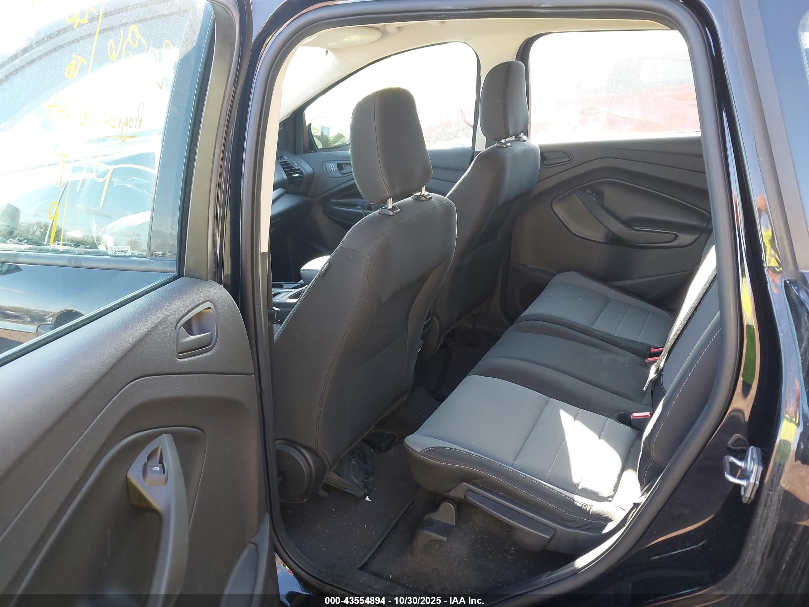 FORD ESCAPE image 8