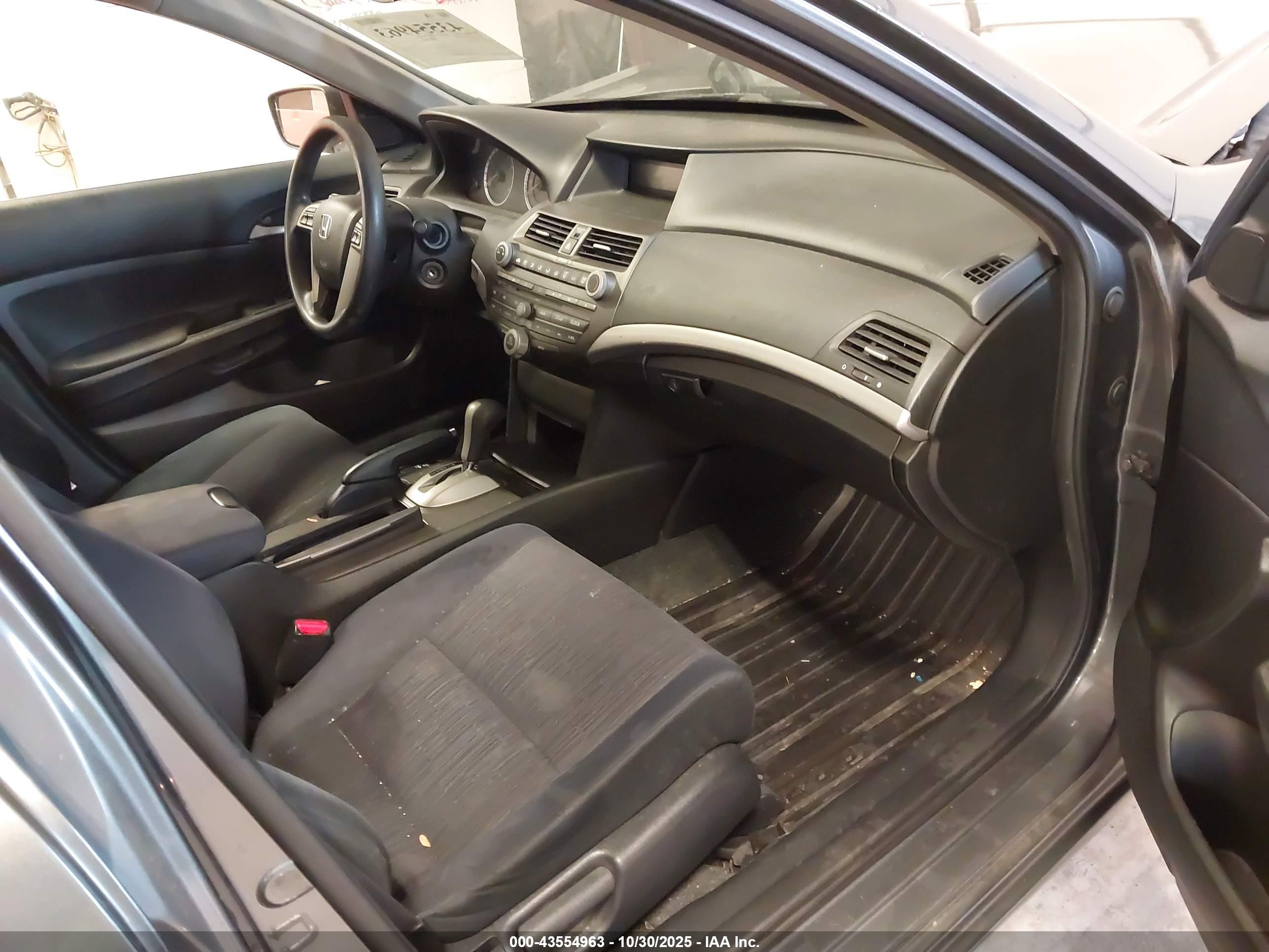 HONDA ACCORD image 5