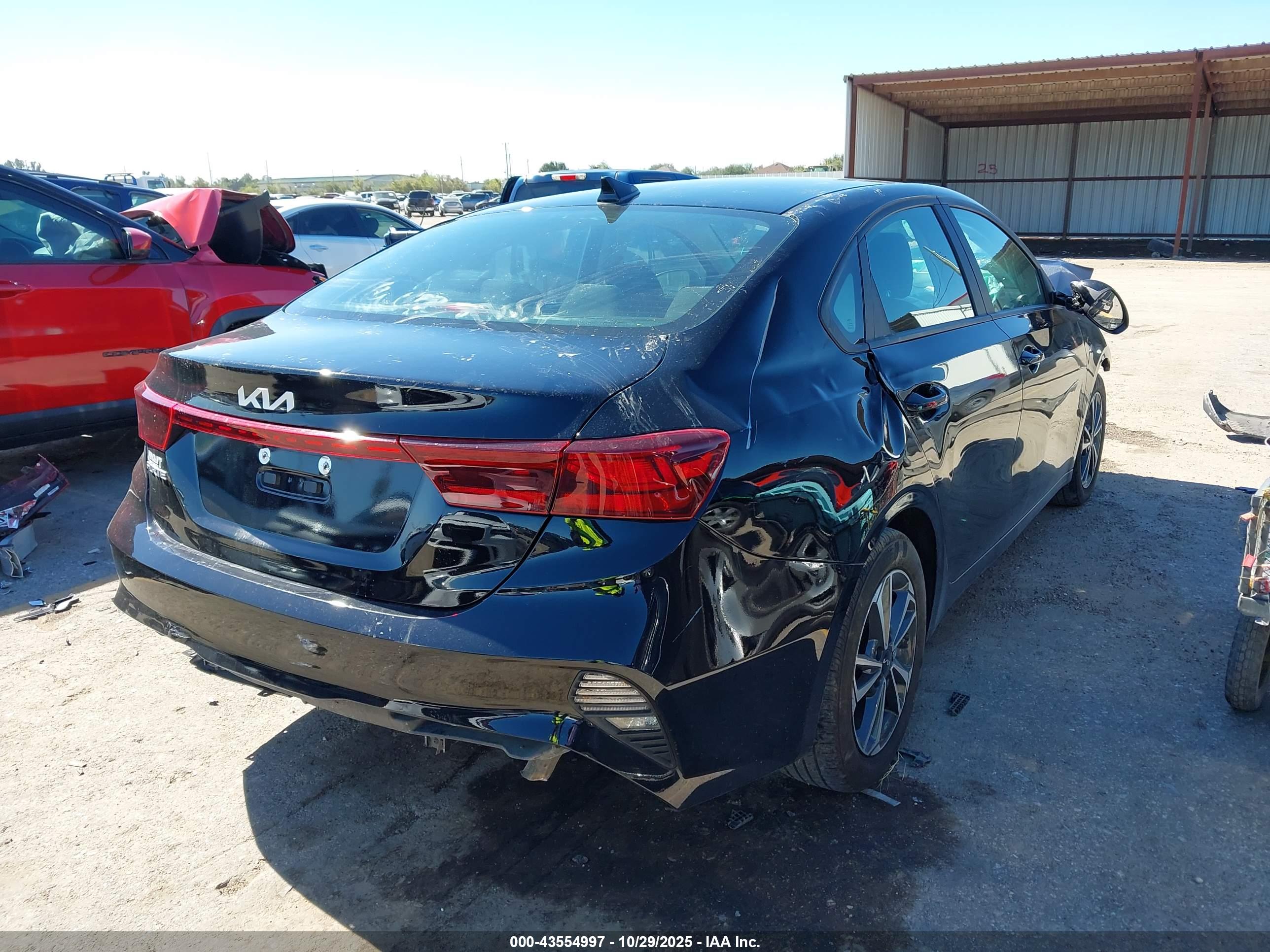 KIA FORTE image 4
