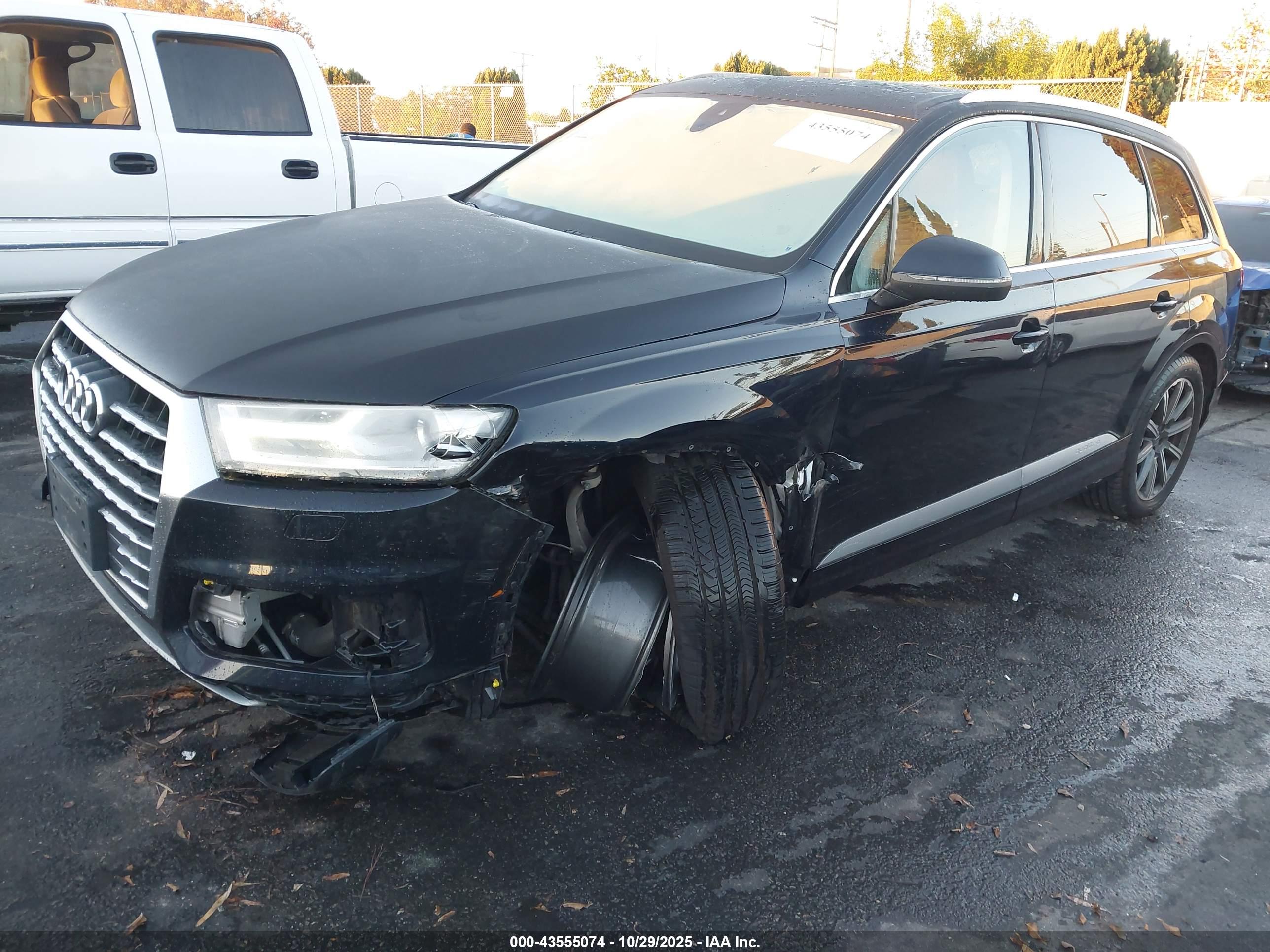 AUDI Q7 image 2