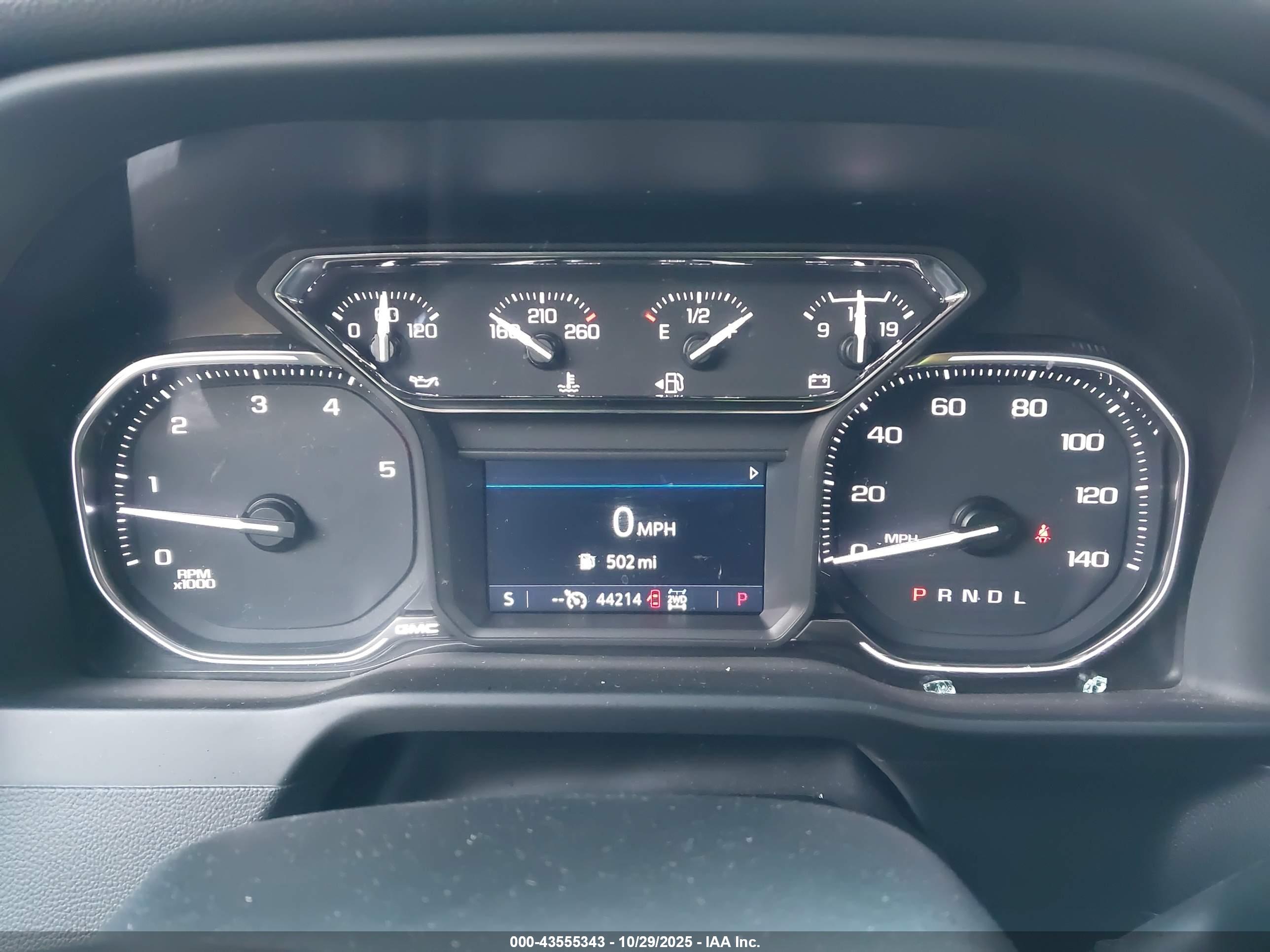 GMC SIERRA image 6