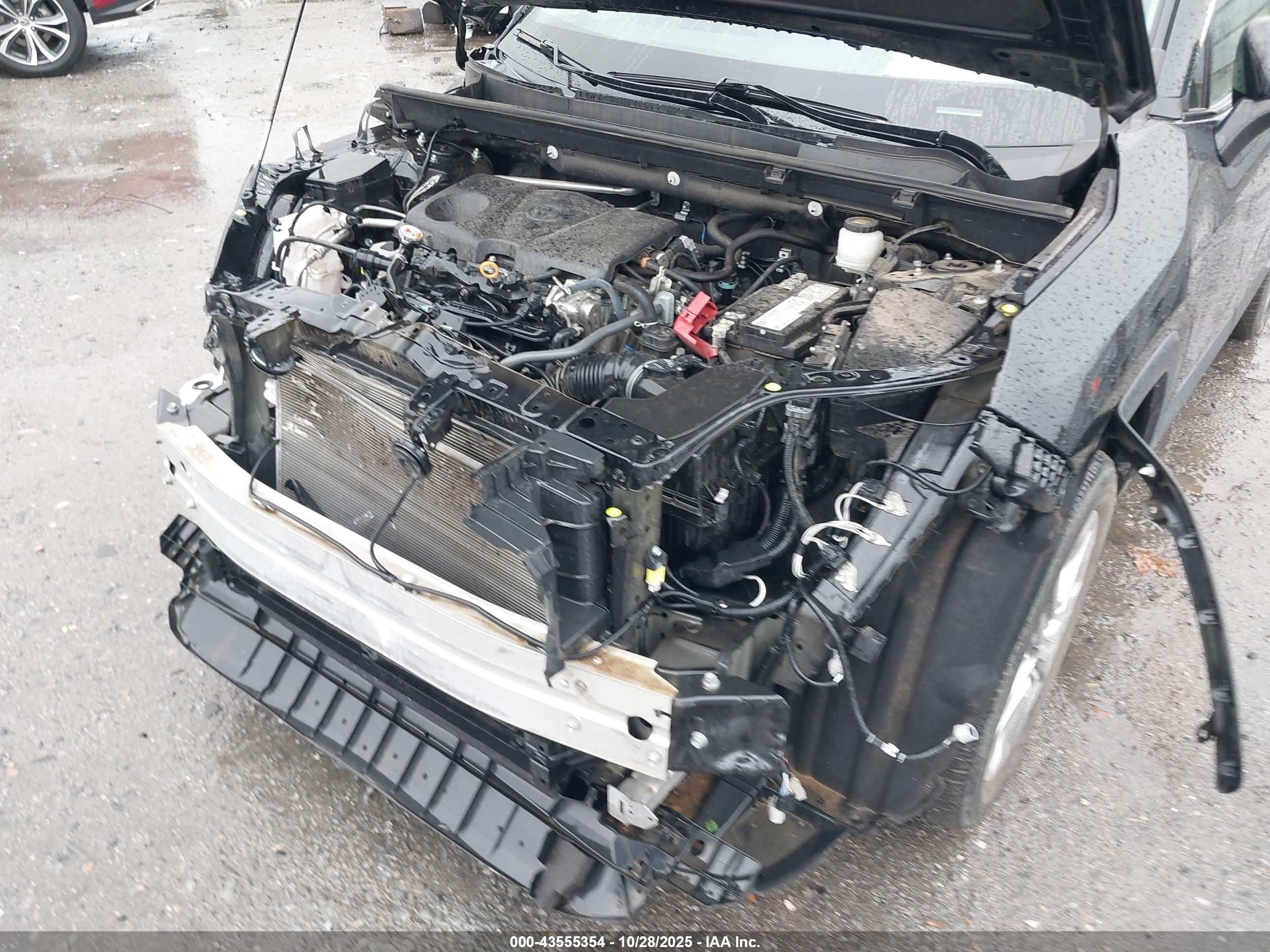 TOYOTA RAV4 image 6