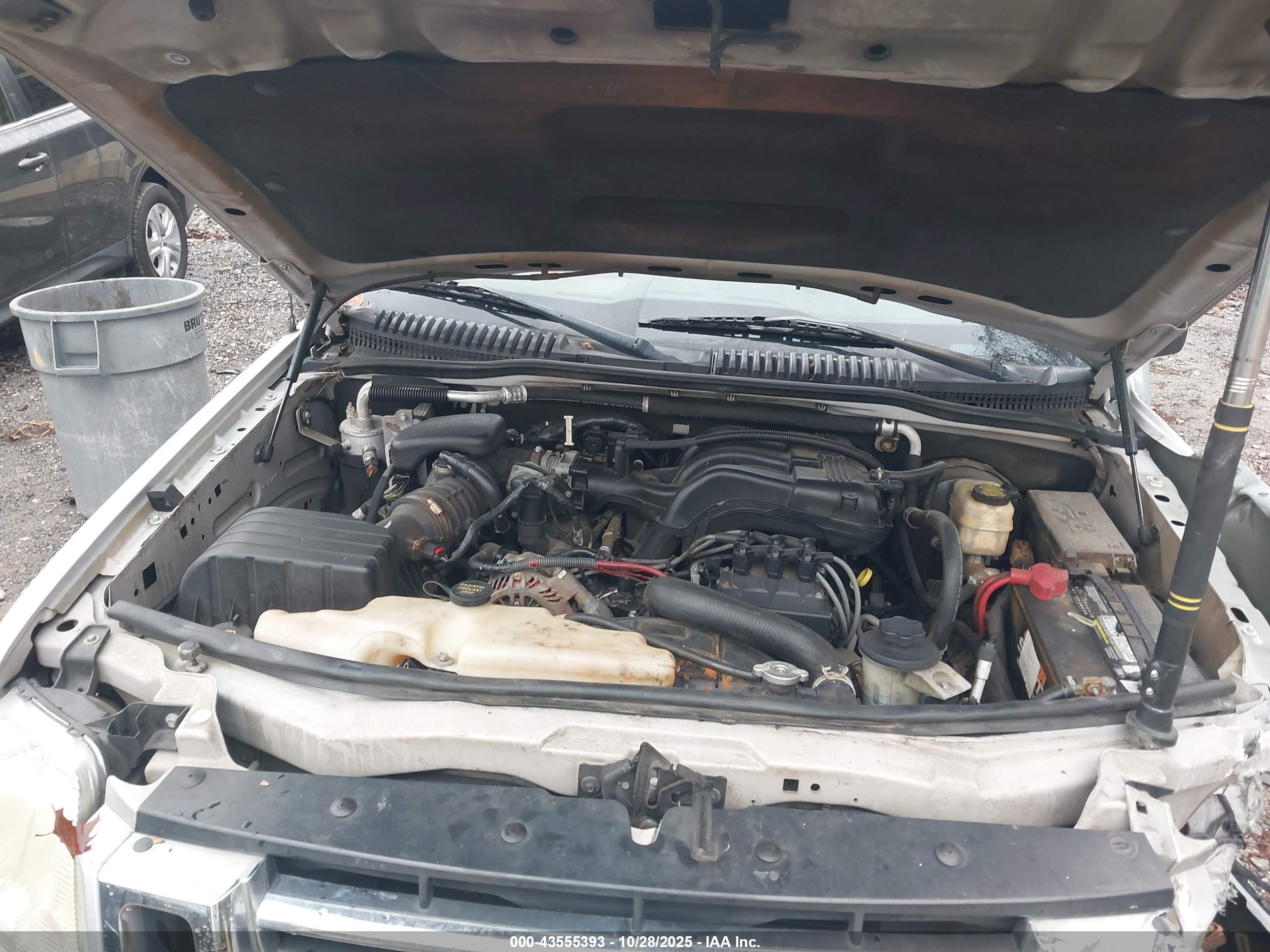 FORD EXPLORER image 10