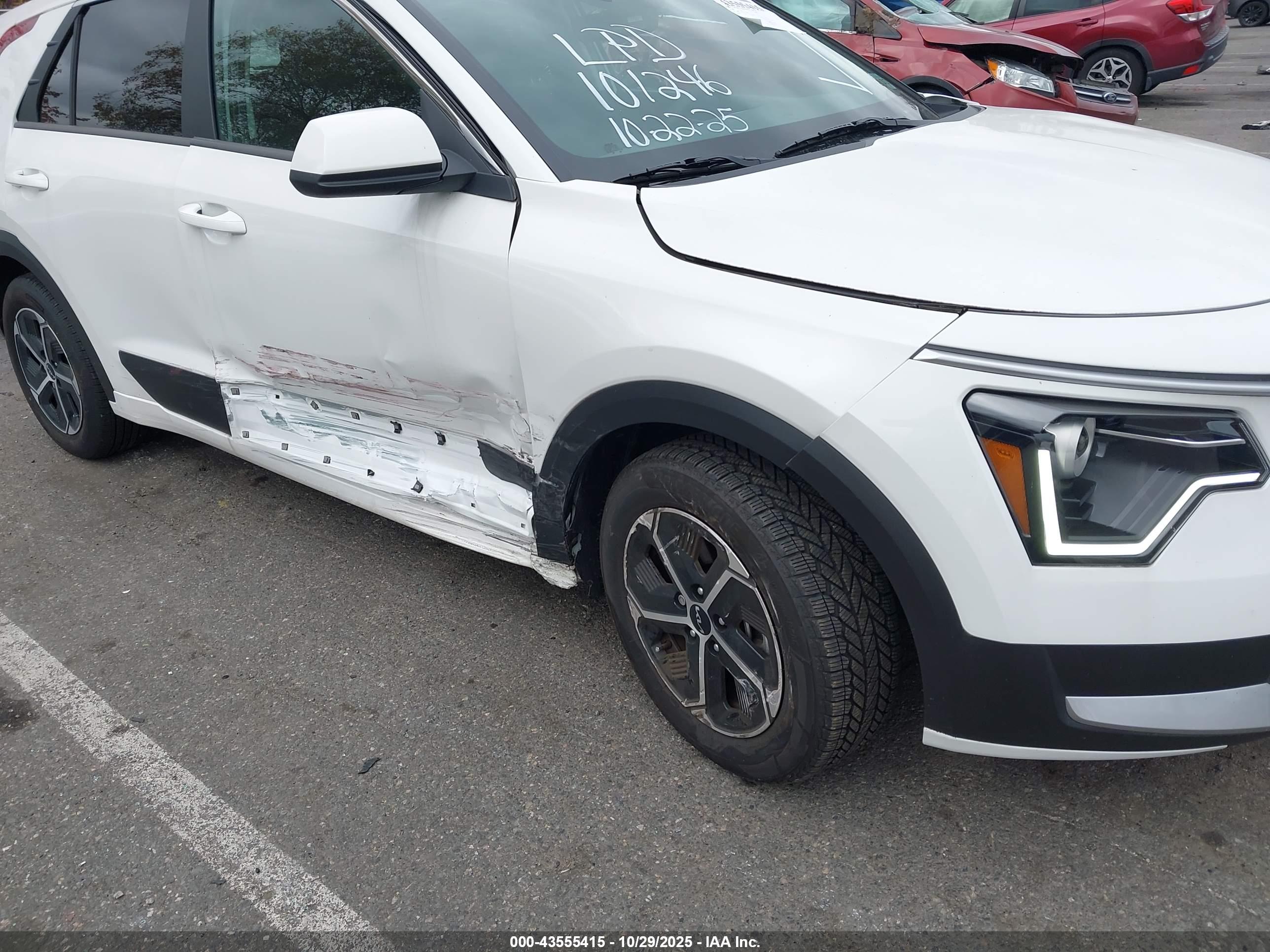 KIA NIRO image 6