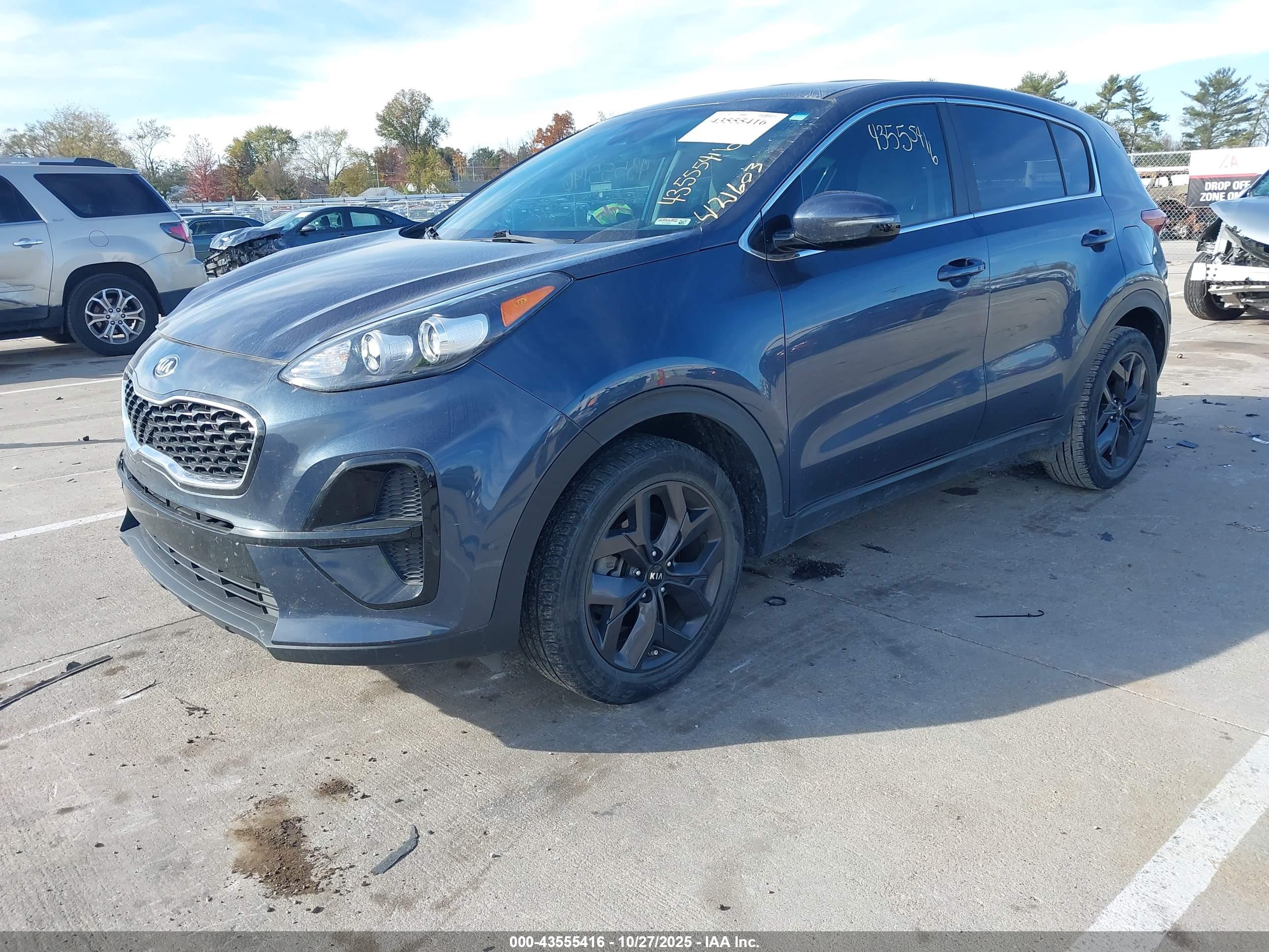 KIA SPORTAGE image 2